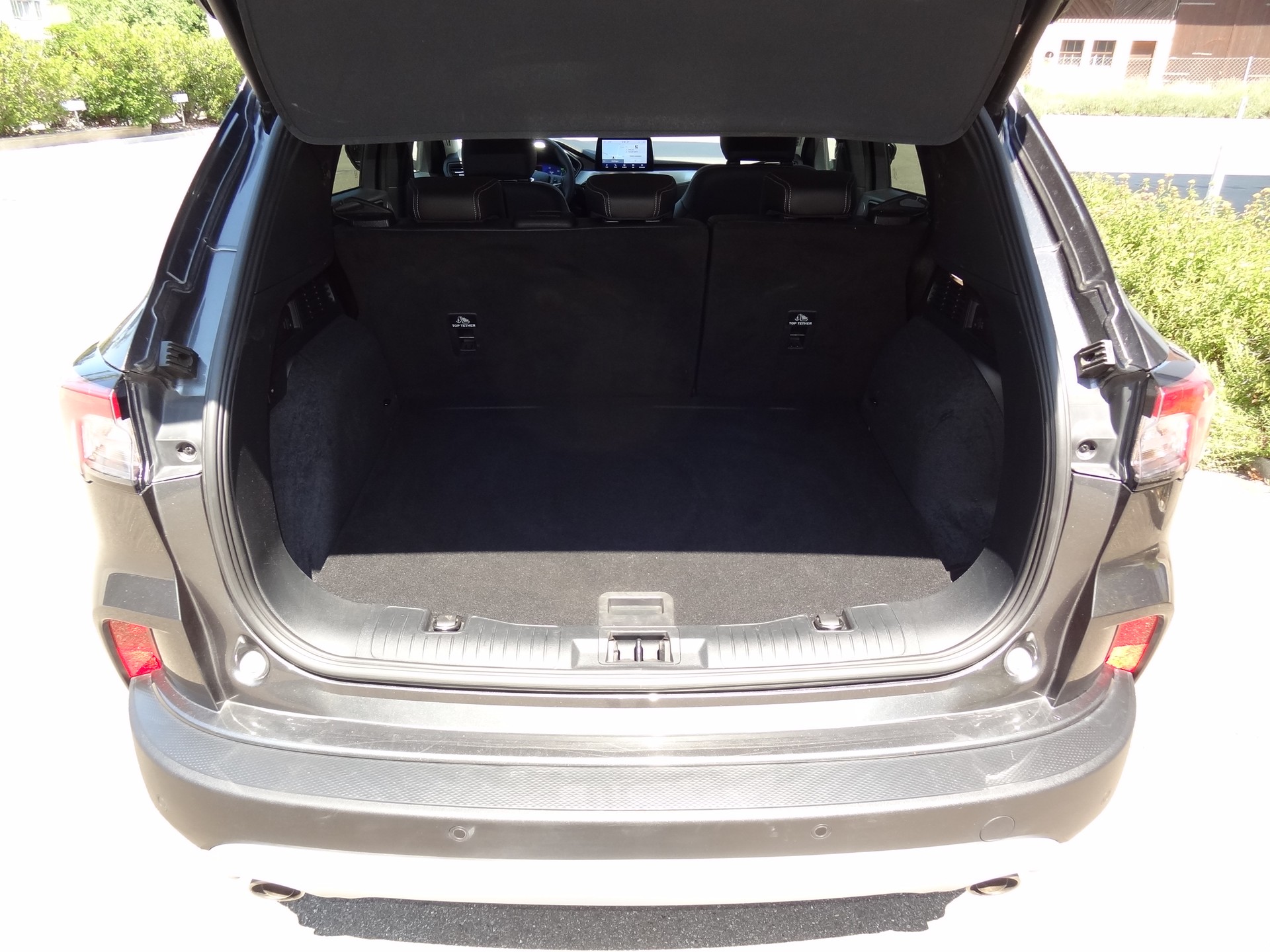 FORD Kuga 2.5 FHEV Titanium 4WD-image-13