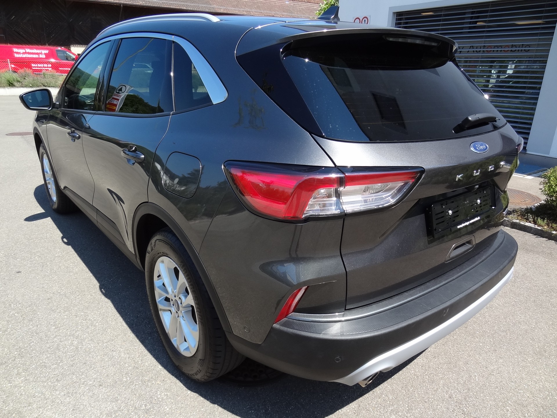 FORD Kuga 2.5 FHEV Titanium 4WD-image-2