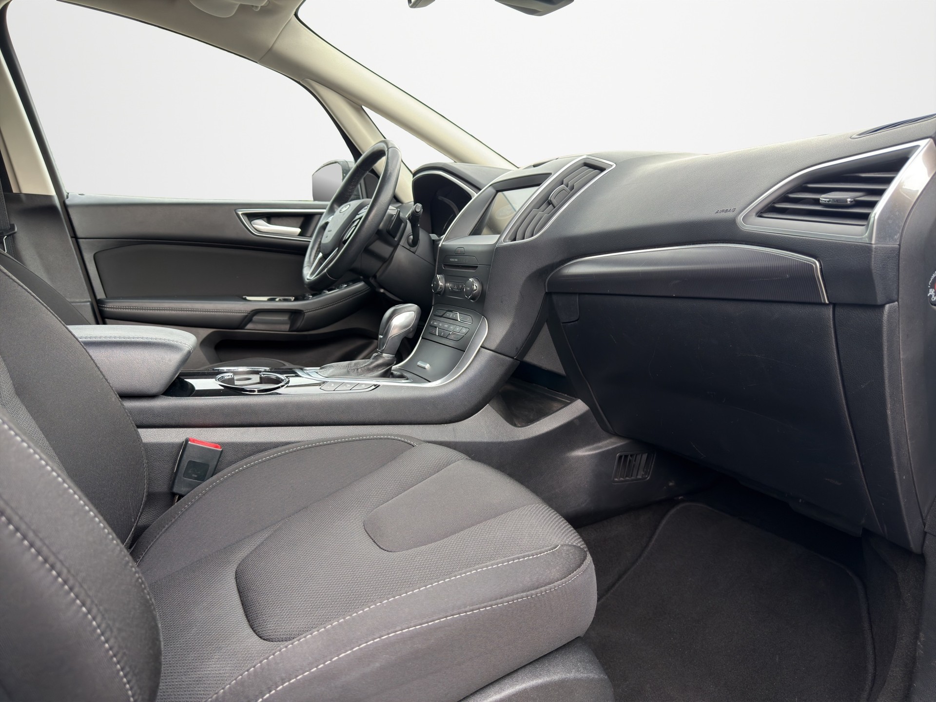 FORD S-Max 2.0 TDCi Titanium AWD PowerShift-image-11