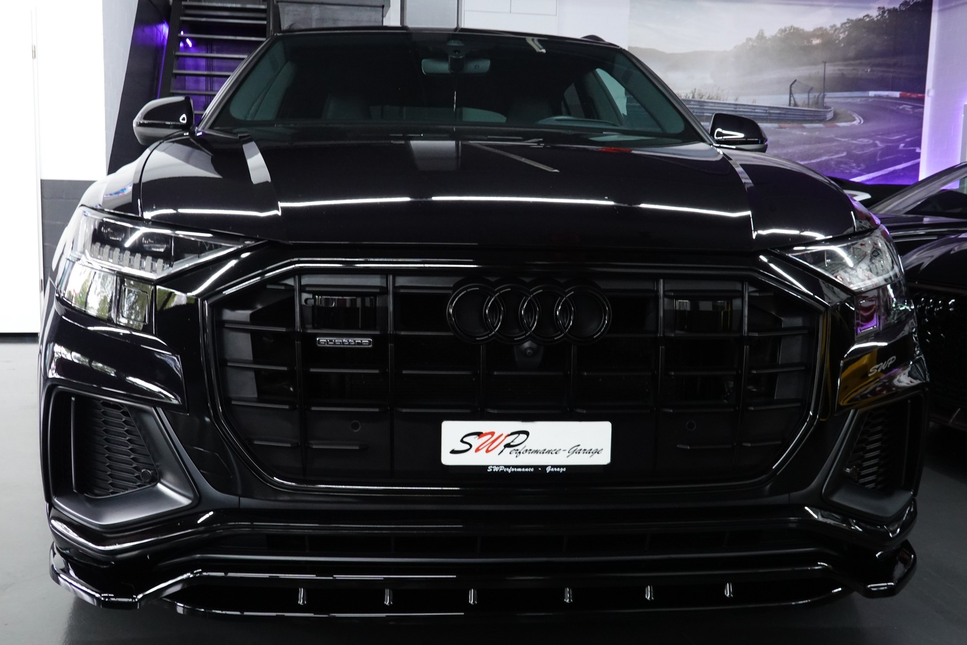 AUDI Q8 50 TDI QUATTRO TIPTRONIC FULL CH-FZ BLACK 23"SANSAR-image-23