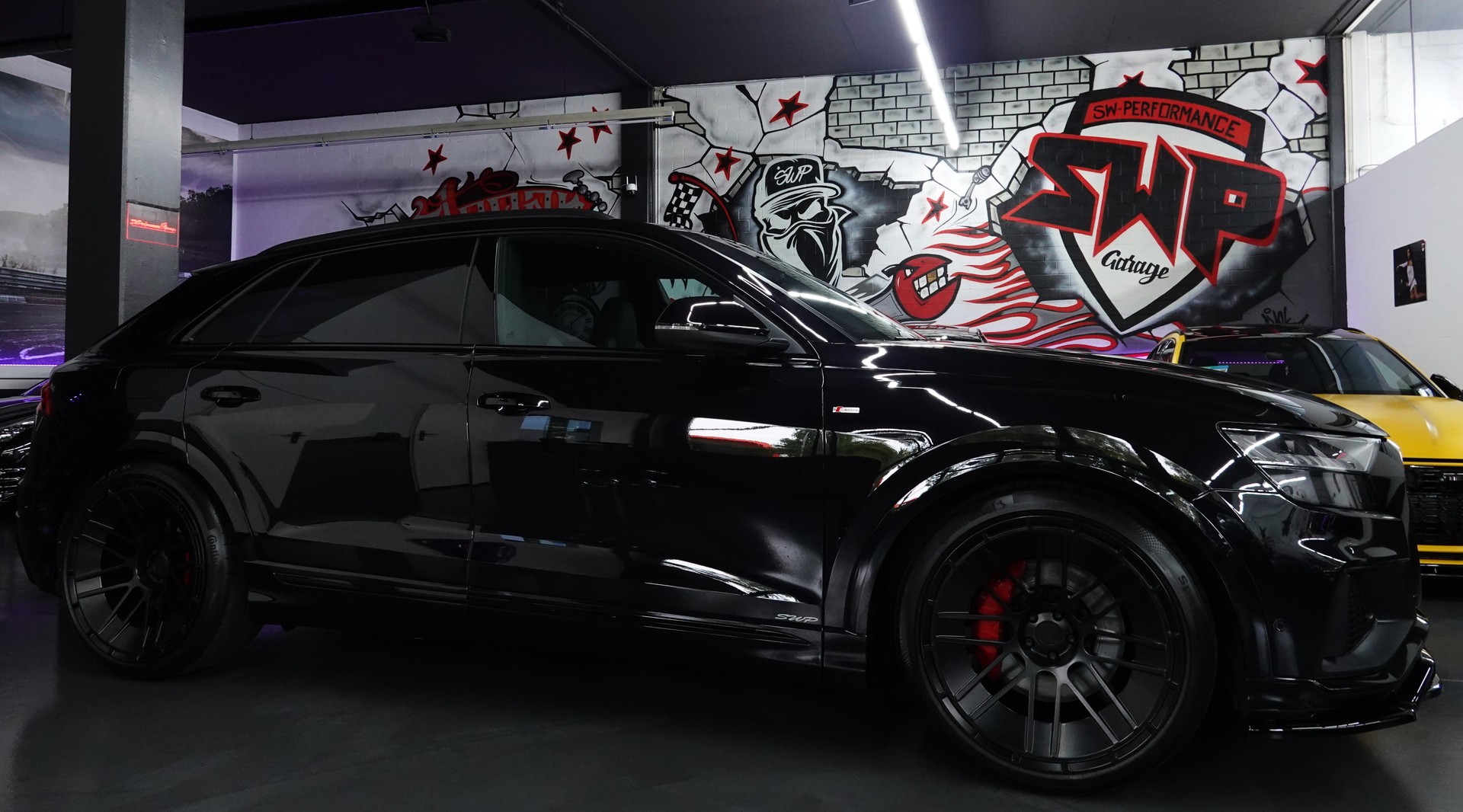 AUDI Q8 50 TDI QUATTRO TIPTRONIC FULL CH-FZ BLACK 23"SANSAR-image-19