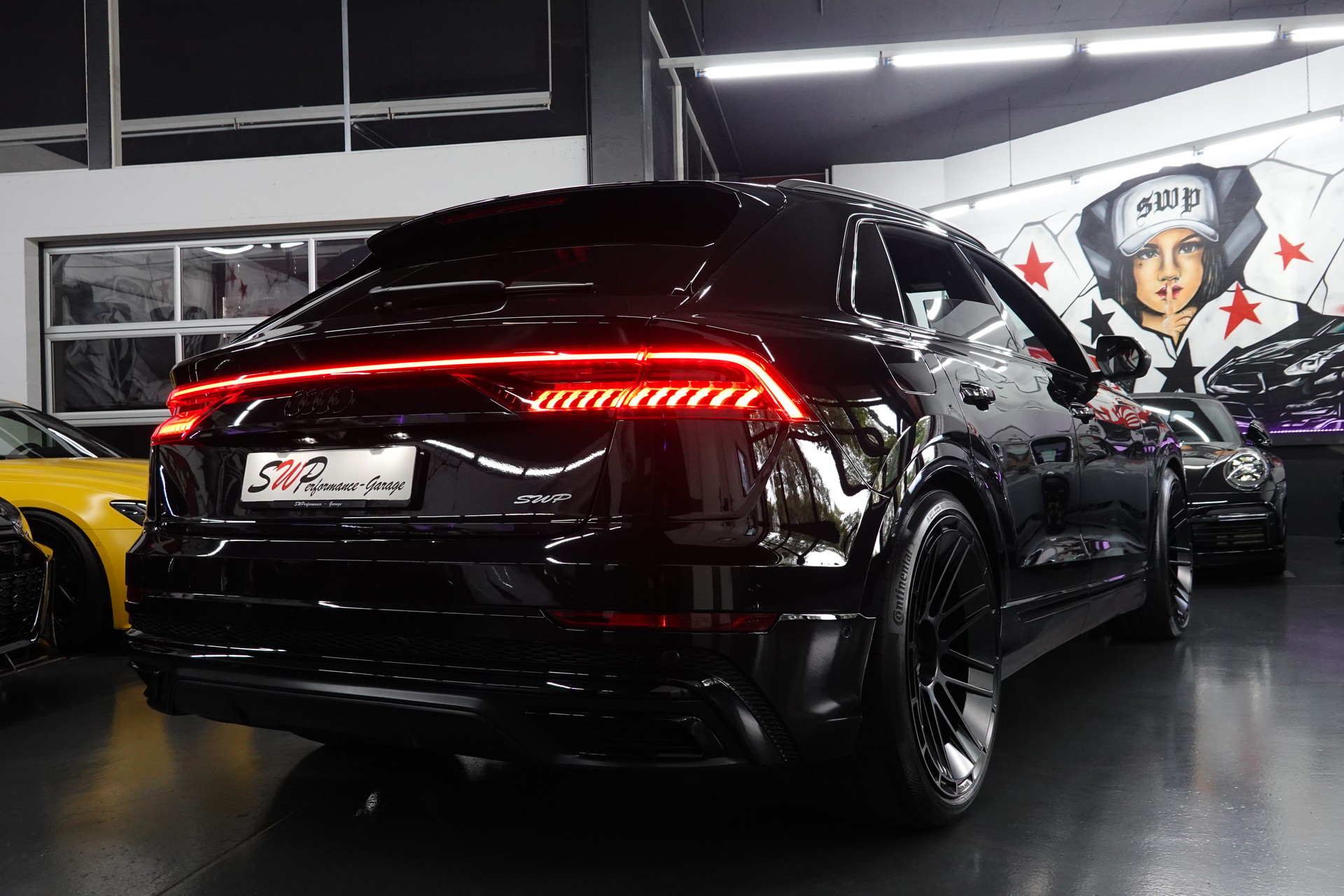 AUDI Q8 50 TDI QUATTRO TIPTRONIC FULL CH-FZ BLACK 23"SANSAR-image-58