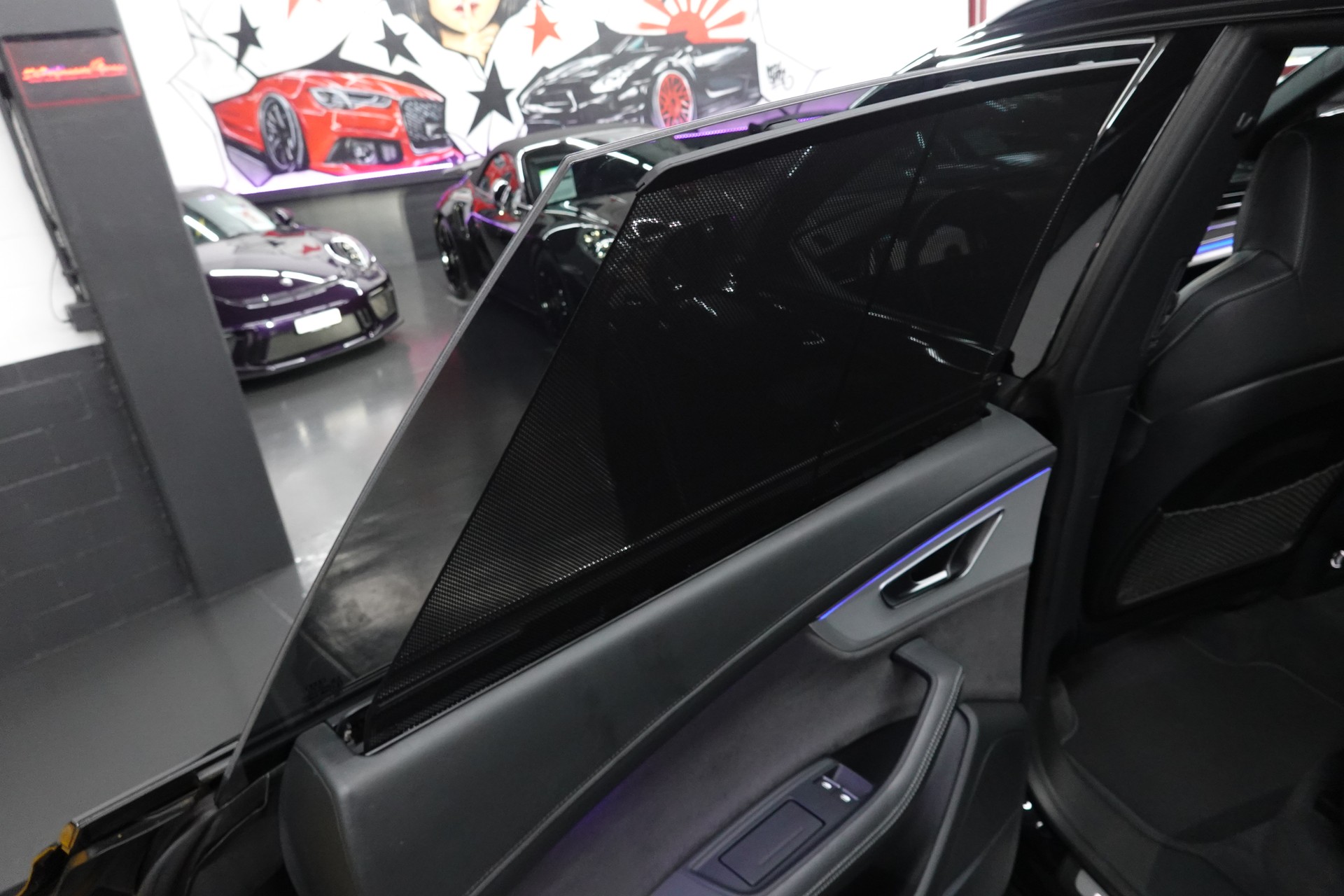 AUDI Q8 50 TDI QUATTRO TIPTRONIC FULL CH-FZ BLACK 23"SANSAR-image-42