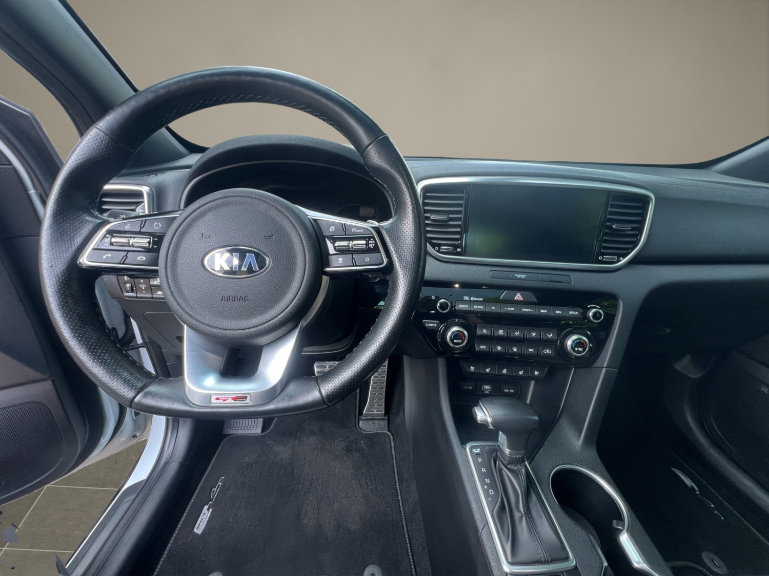 KIA Sportage 1.6 T-GDi Style GT-Line-image-10