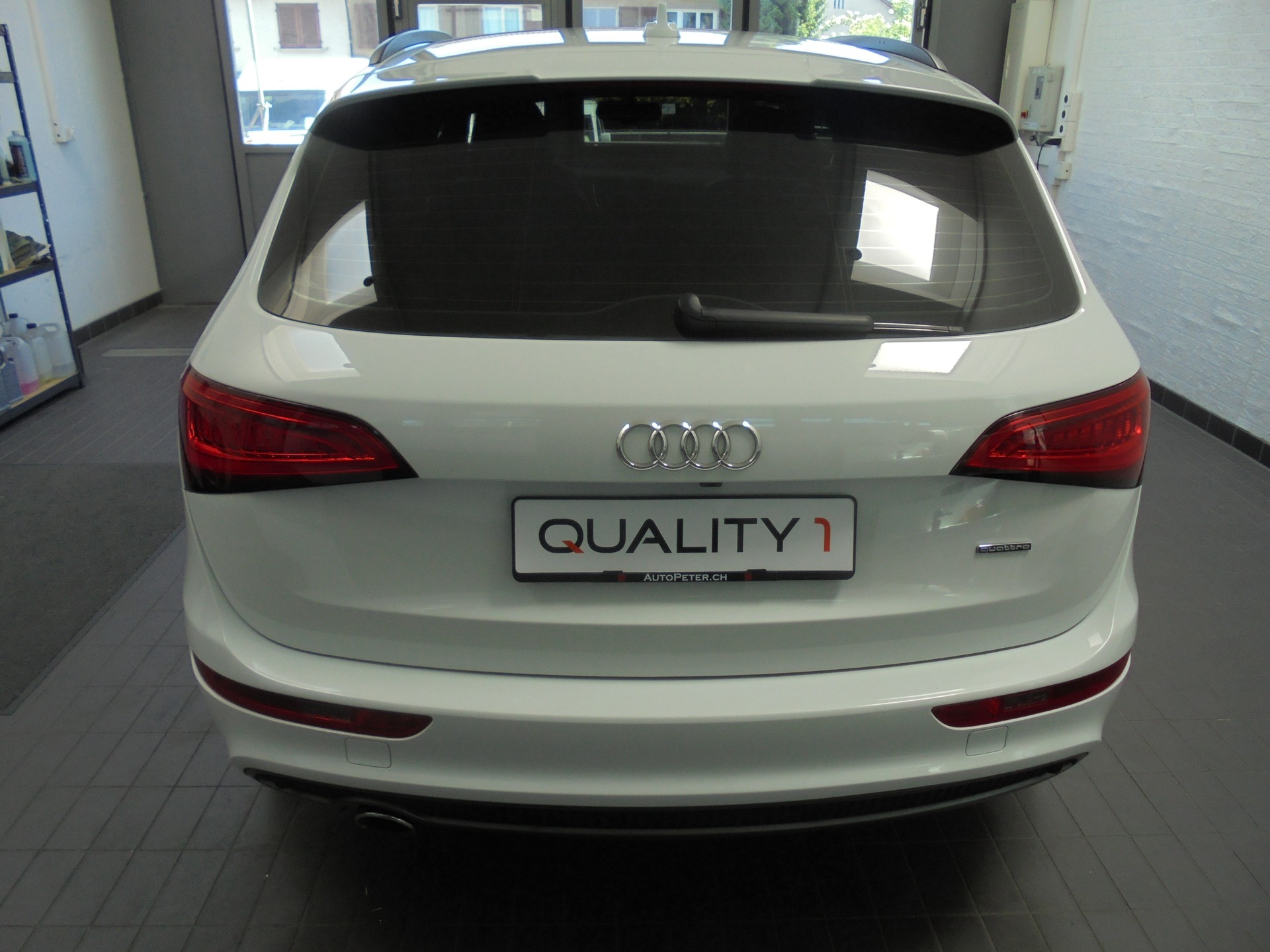 AUDI Q5 2.0 TDI quattro S-tronic-image-3