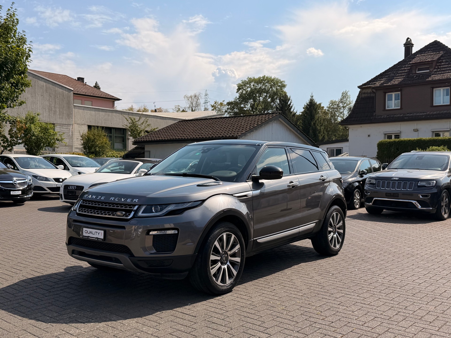 LAND ROVER Range Rover Evoque 2.0 TD4 HSE AT9-image-3