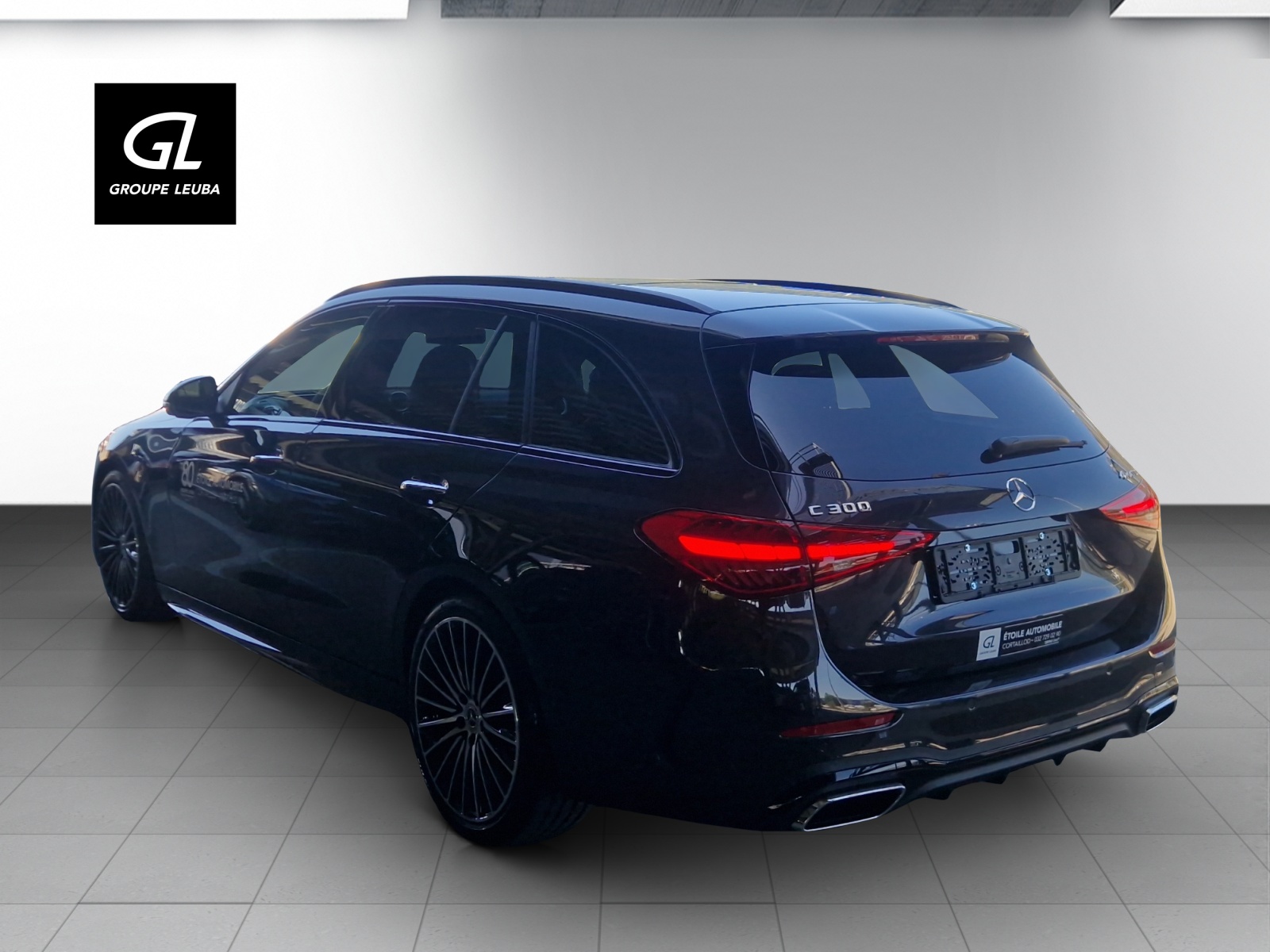 MERCEDES-BENZ C 300 T 4 Matic-image-1