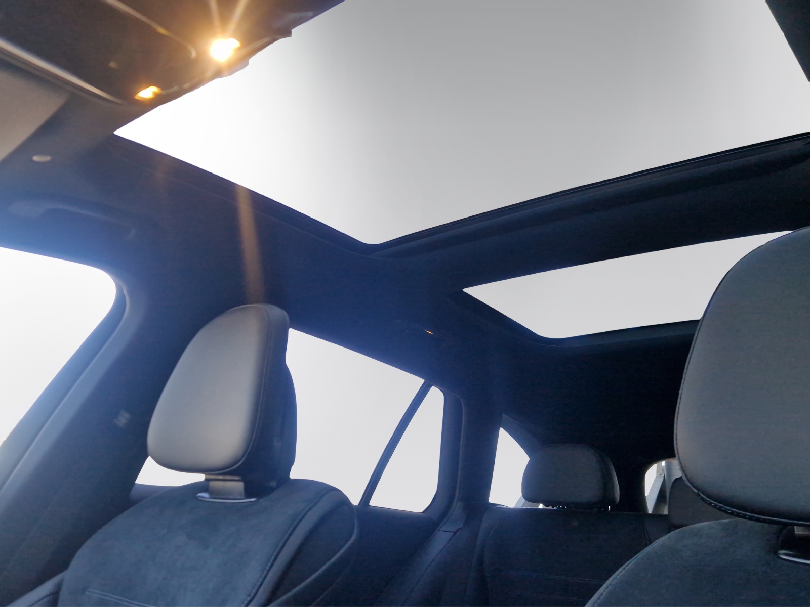 MERCEDES-BENZ C 300 T 4 Matic-image-5