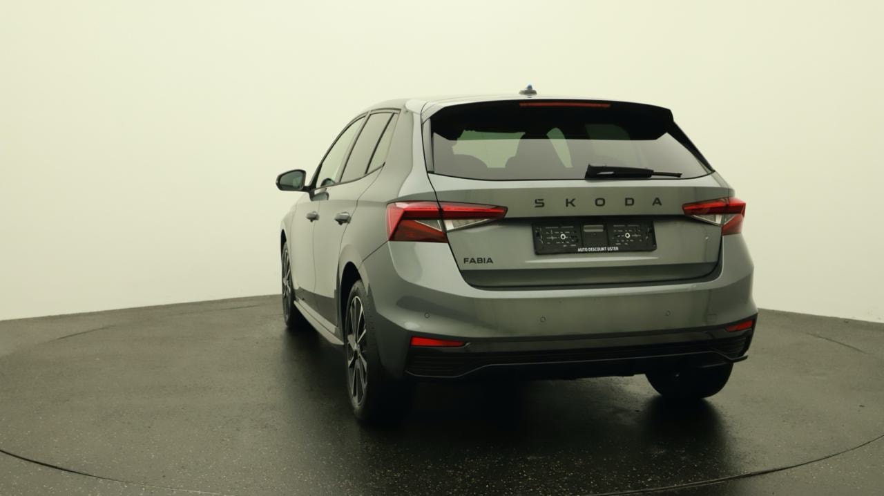 SKODA Fabia 1.0 TSI Monte Carlo DSG-image-3
