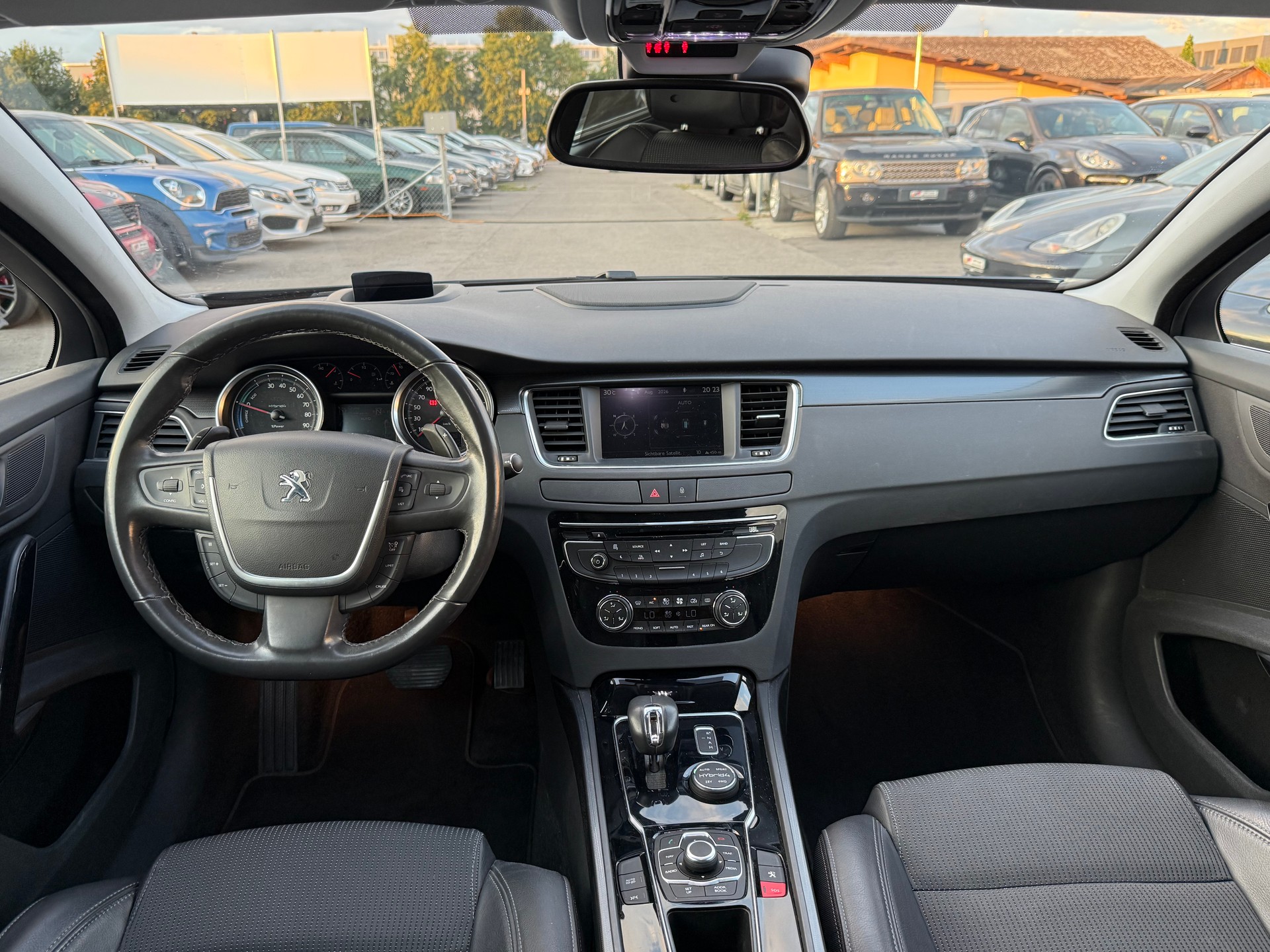PEUGEOT 508 2.0 HDI Hybrid4 Allure EGS6 / Frisch ab MFK / JBL HiFi / Head up Display / Navi / 1 Jahr Garantie **TOP ZUSTAND**-image-8