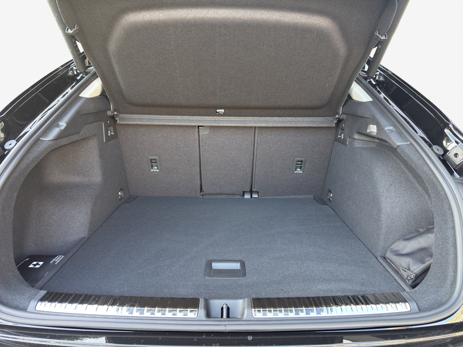 AUDI Q3 Sportback 110 kW TFSI S tronic-image-12