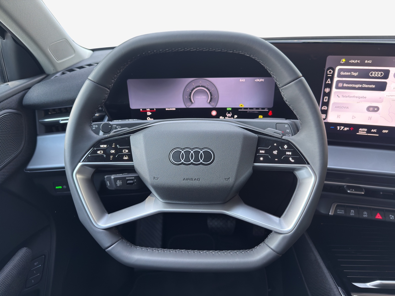 AUDI Q3 Sportback 110 kW TFSI S tronic-image-9