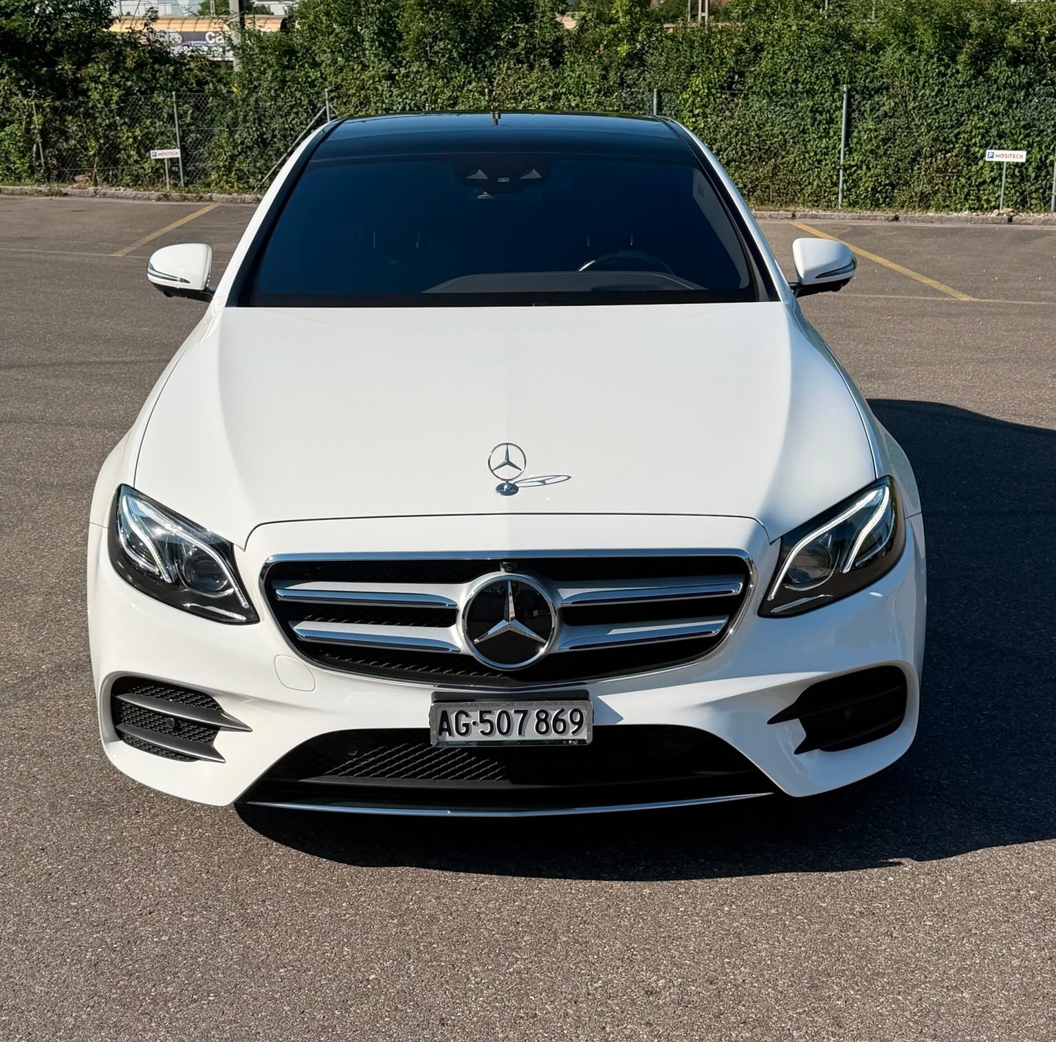 MERCEDES-BENZ E 220 d 4Matic-image-0