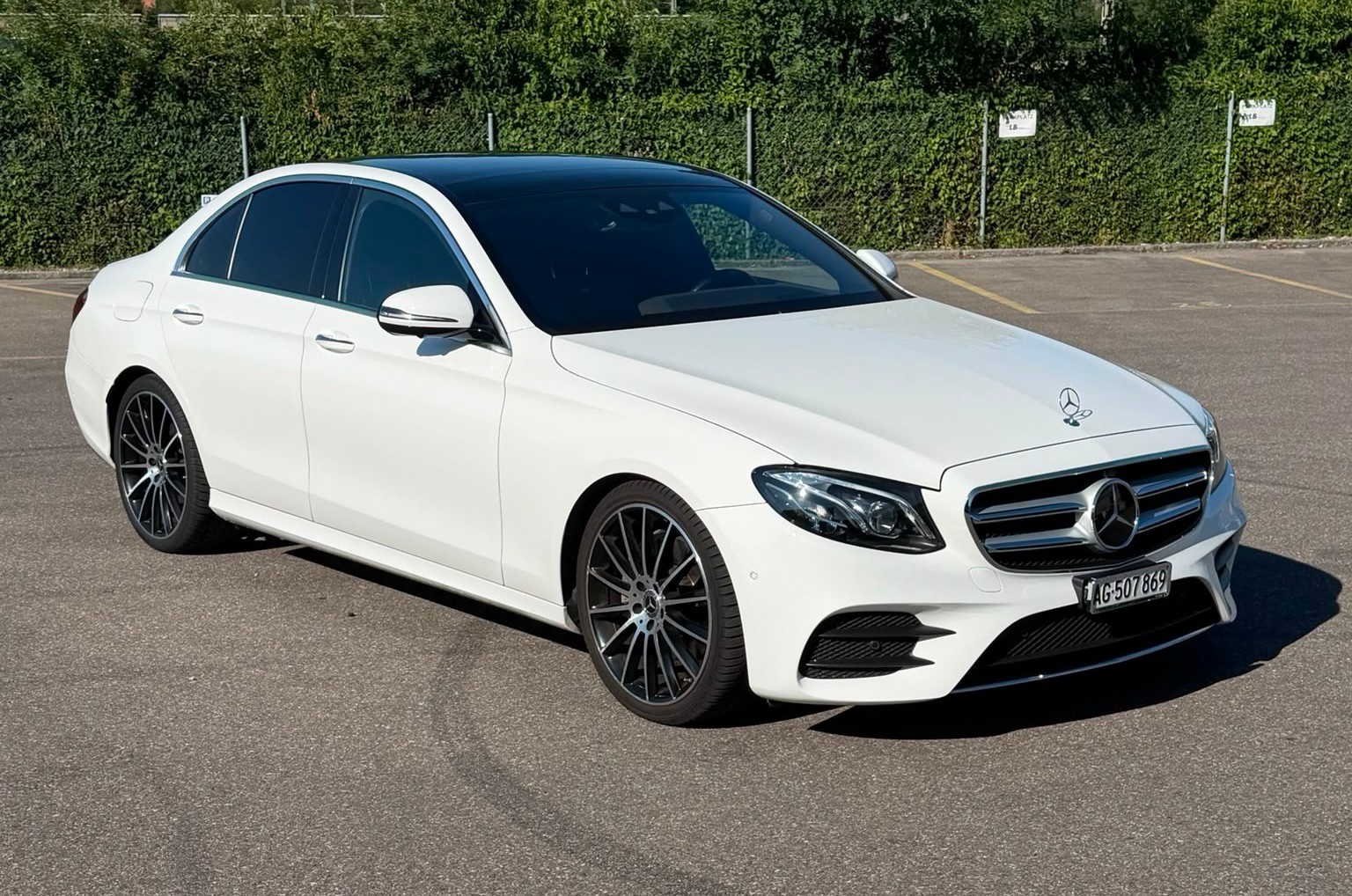 MERCEDES-BENZ E 220 d 4Matic-image-1