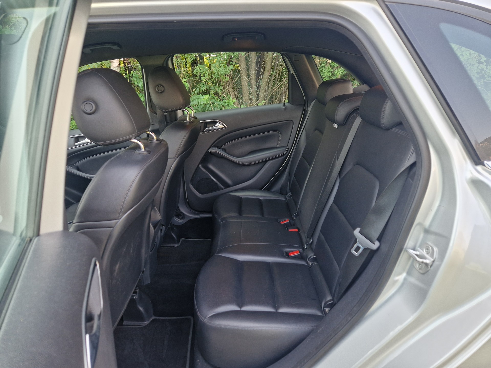 MERCEDES-BENZ B 200 7G-DCT-image-7