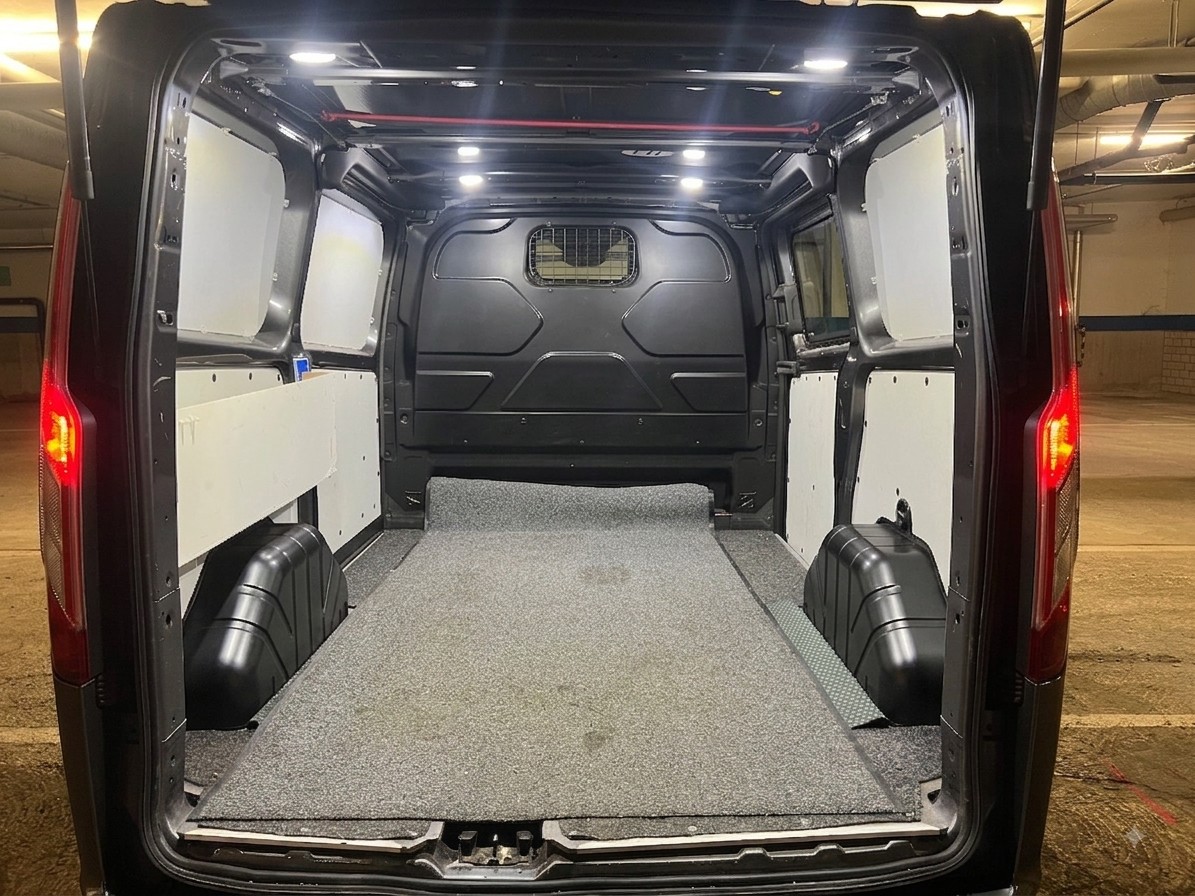 FORD 2.0 EcoBlue 130 Limited-image-3