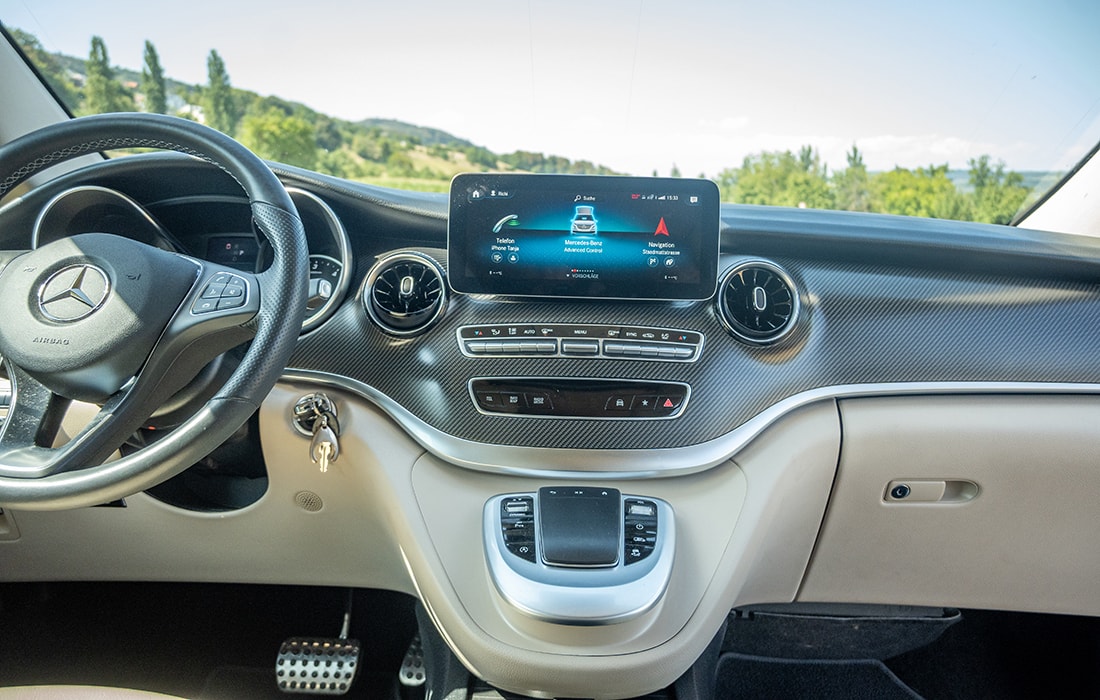 MERCEDES-BENZ 300 d 4matic-image-14