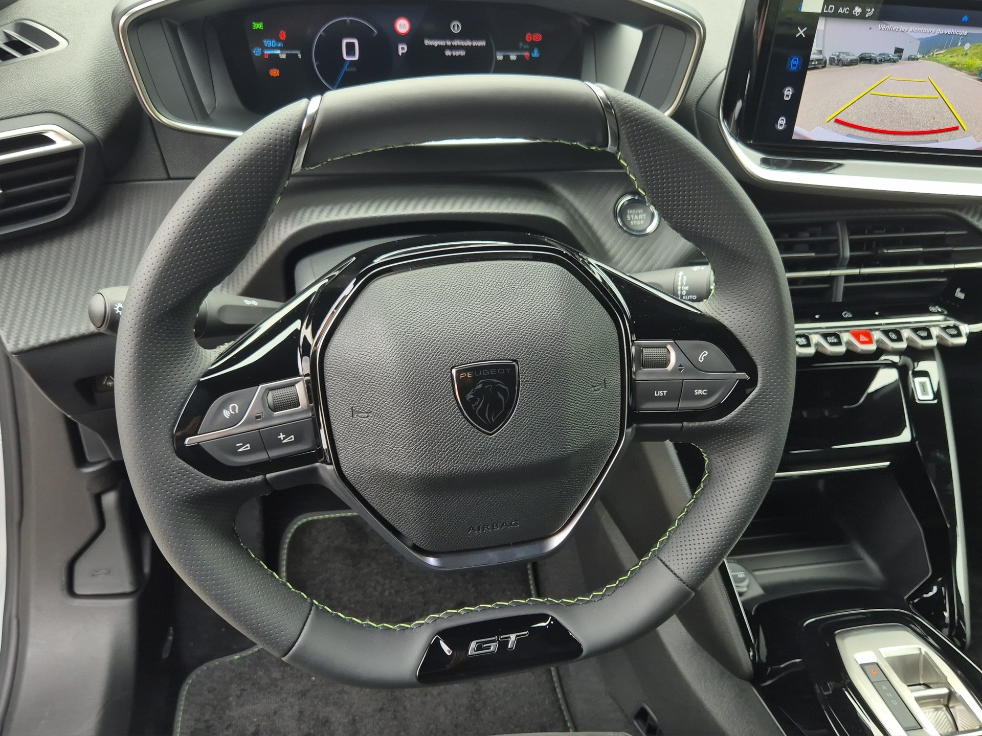 PEUGEOT 2008 1.2 Hybrid 145 GT Exclusive-image-9
