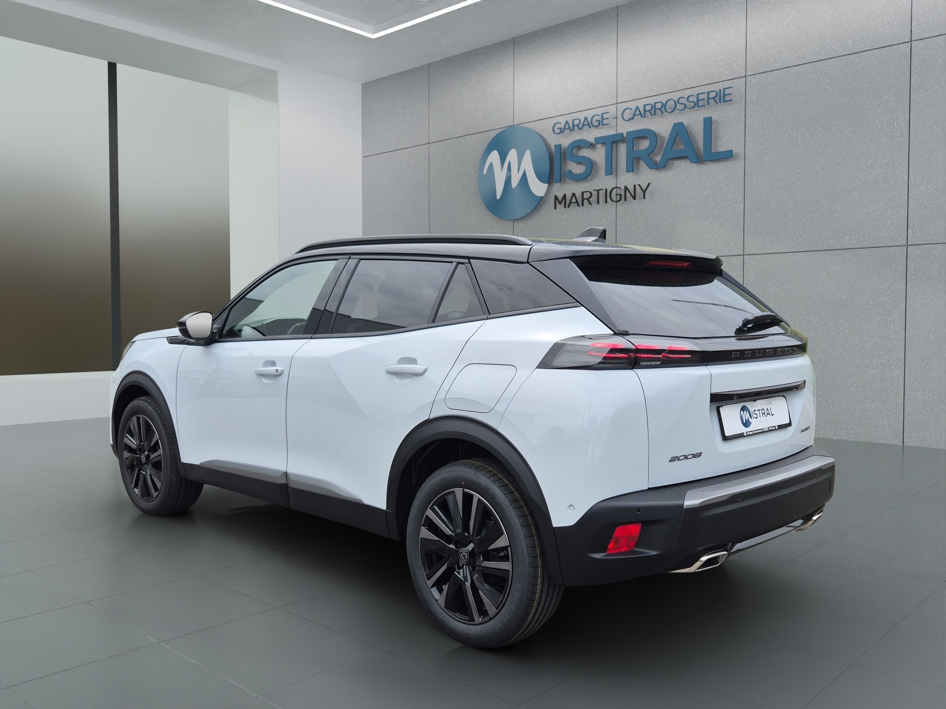PEUGEOT 2008 1.2 Hybrid 145 GT Exclusive-showroom-element-2