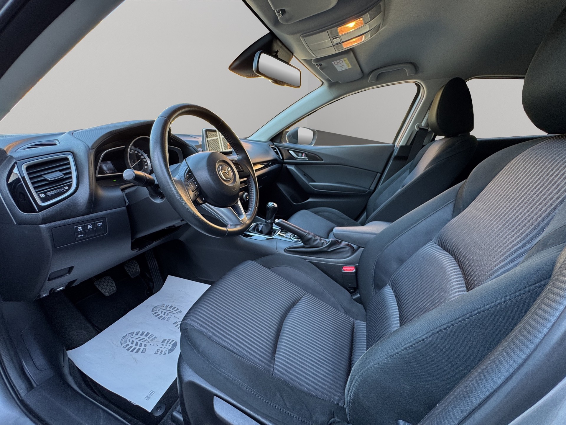 MAZDA 3 2.2 16V CD Revolution-image-9