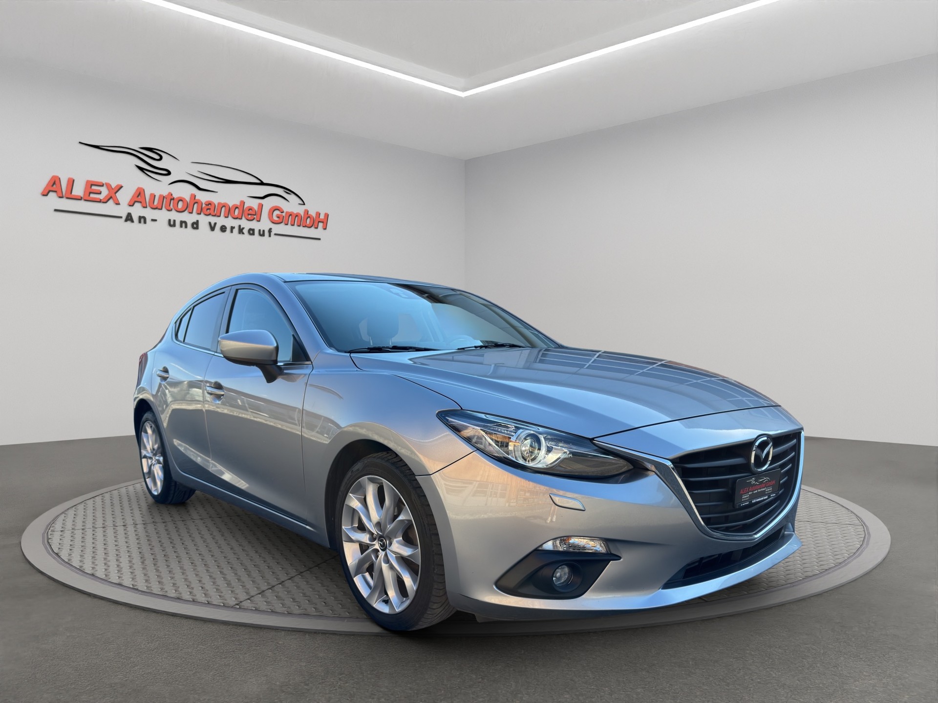 MAZDA 3 2.2 16V CD Revolution-image-8