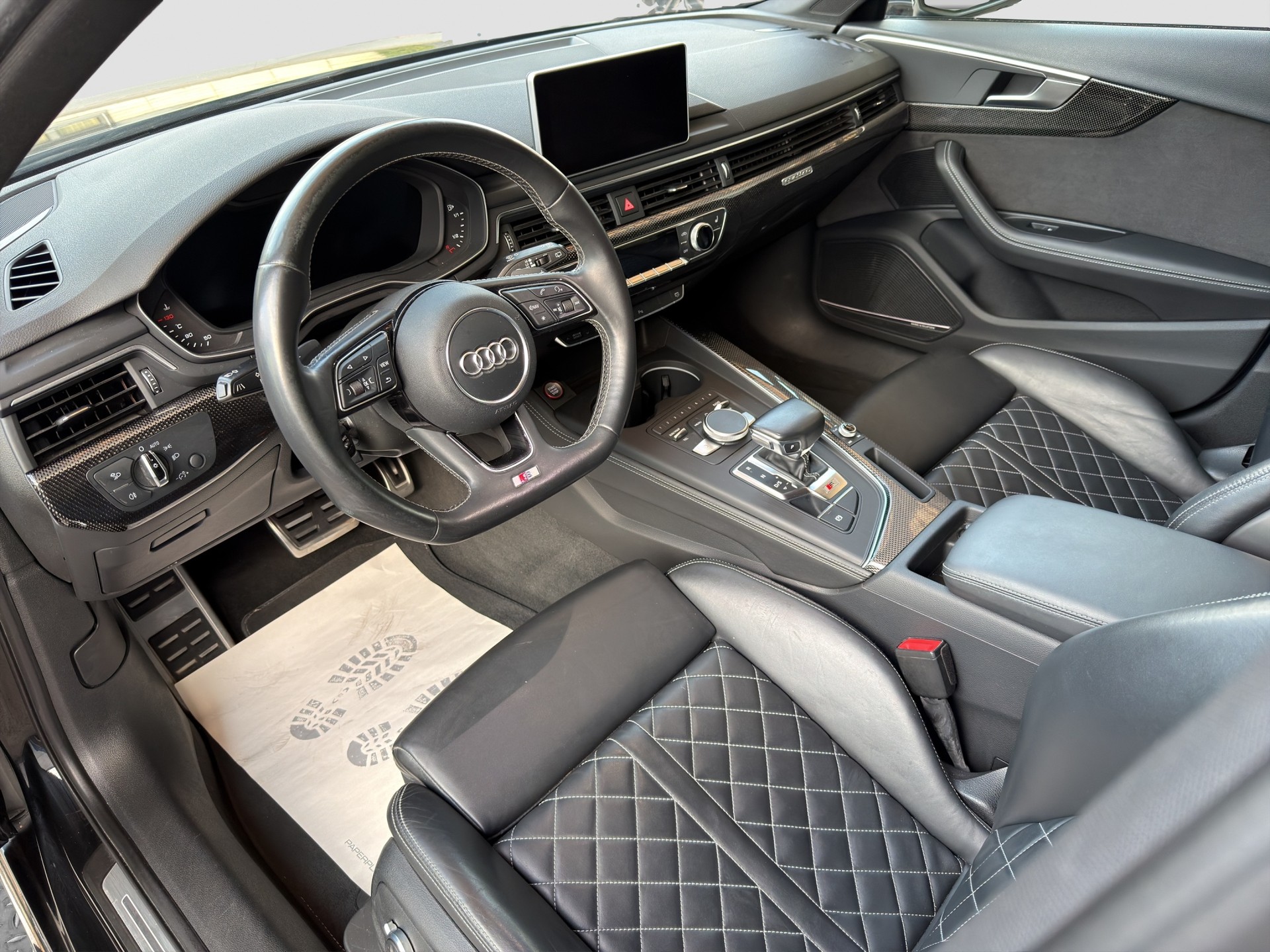 AUDI S4 Avant 3.0 TFSI quattro tiptronic-image-13