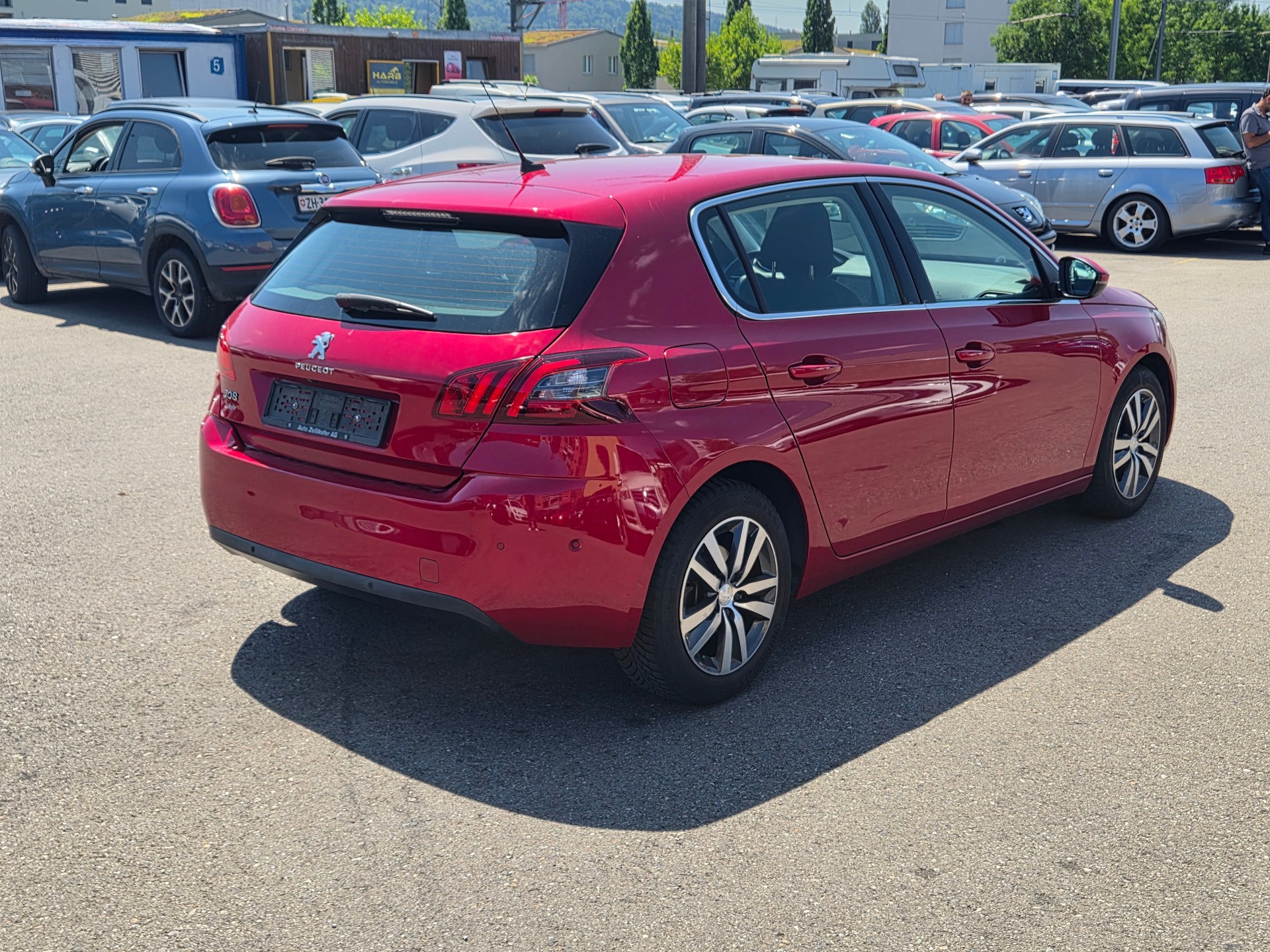PEUGEOT 308 1.5 BlueHDI Allure-image-4