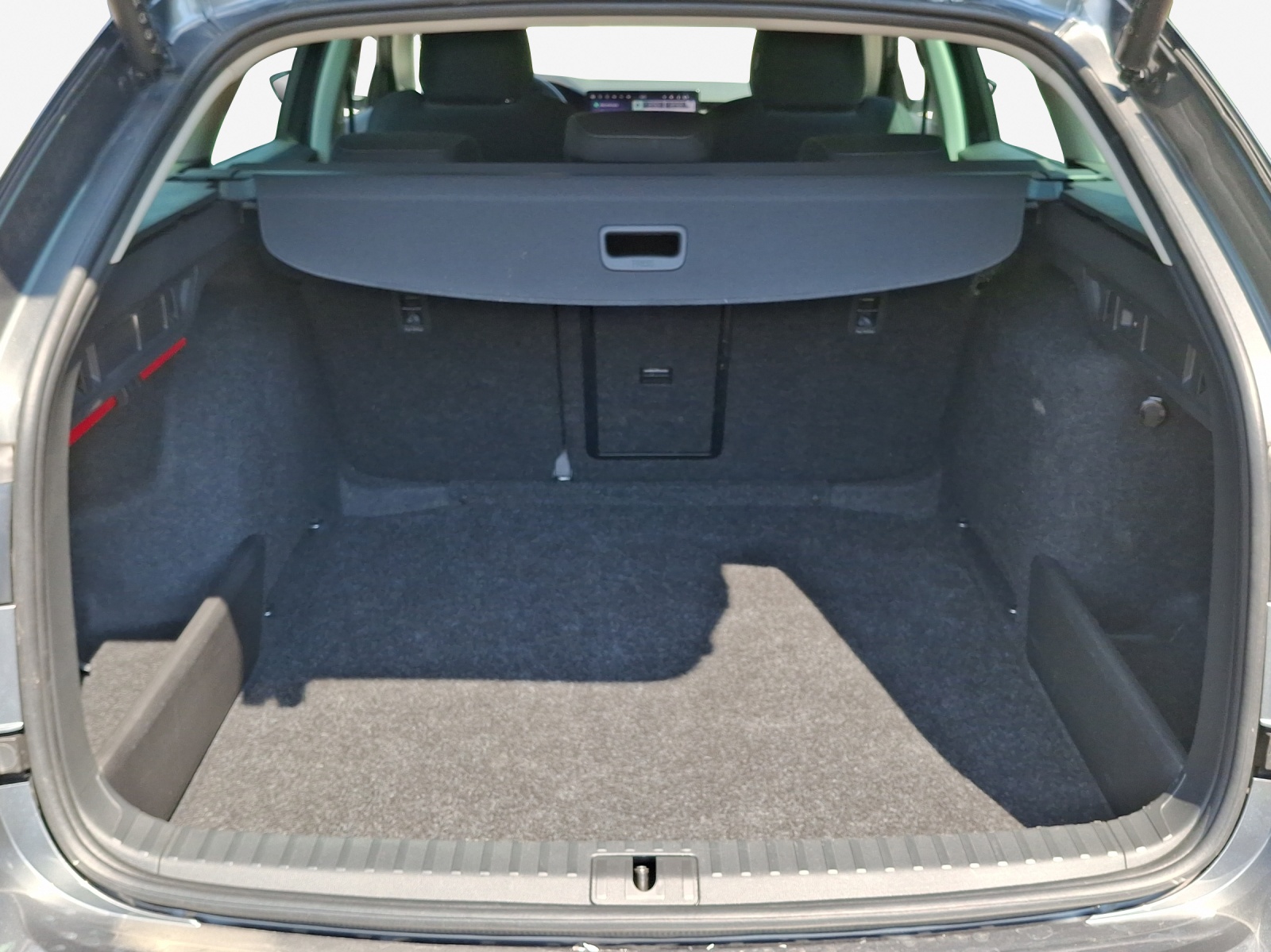 SKODA Octavia Combi 1.5 TSI mHEV DSG Dynamic-image-12