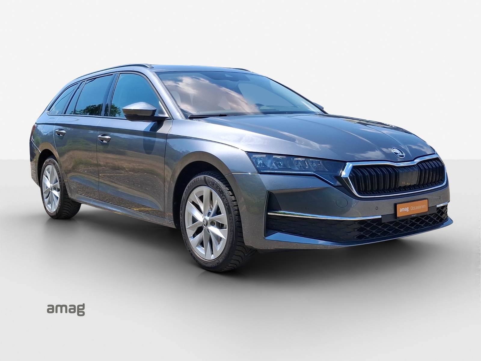 SKODA Octavia Combi 1.5 TSI mHEV DSG Dynamic-image-5