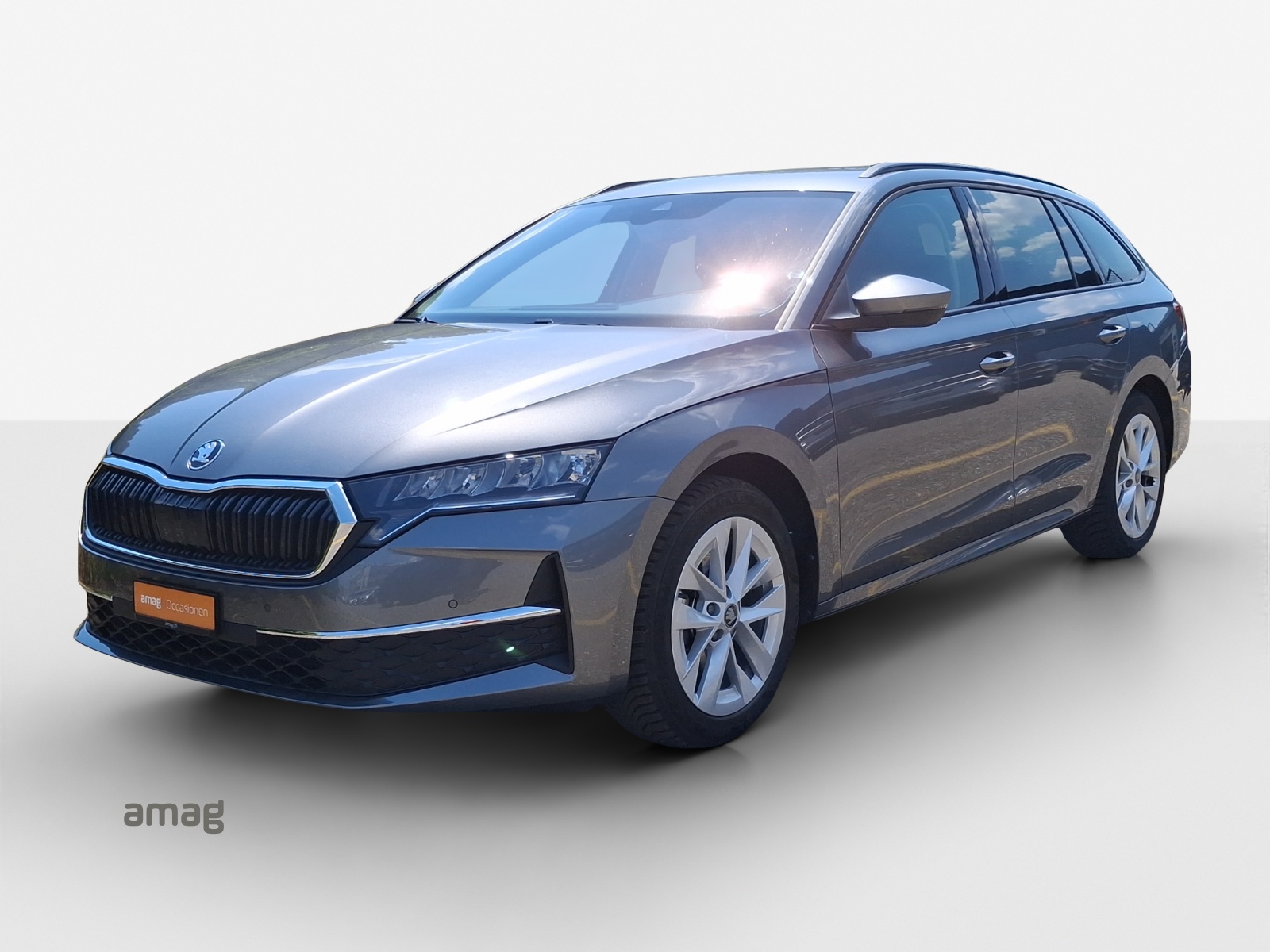 SKODA Octavia Combi 1.5 TSI mHEV DSG Dynamic-image-0