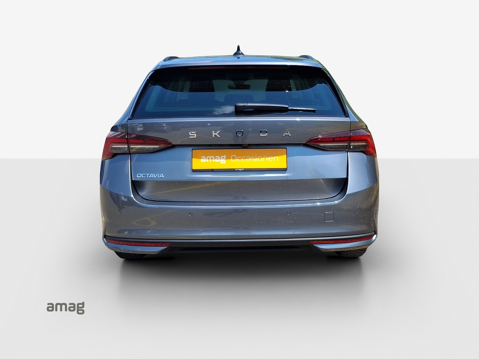 SKODA Octavia Combi 1.5 TSI mHEV DSG Dynamic-image-3