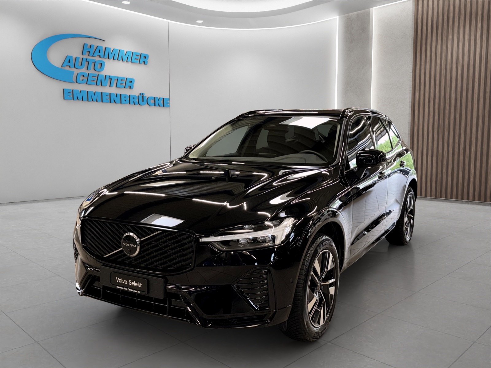 VOLVO XC60 2.0 B5 MH Plus Dark AWD-image-0