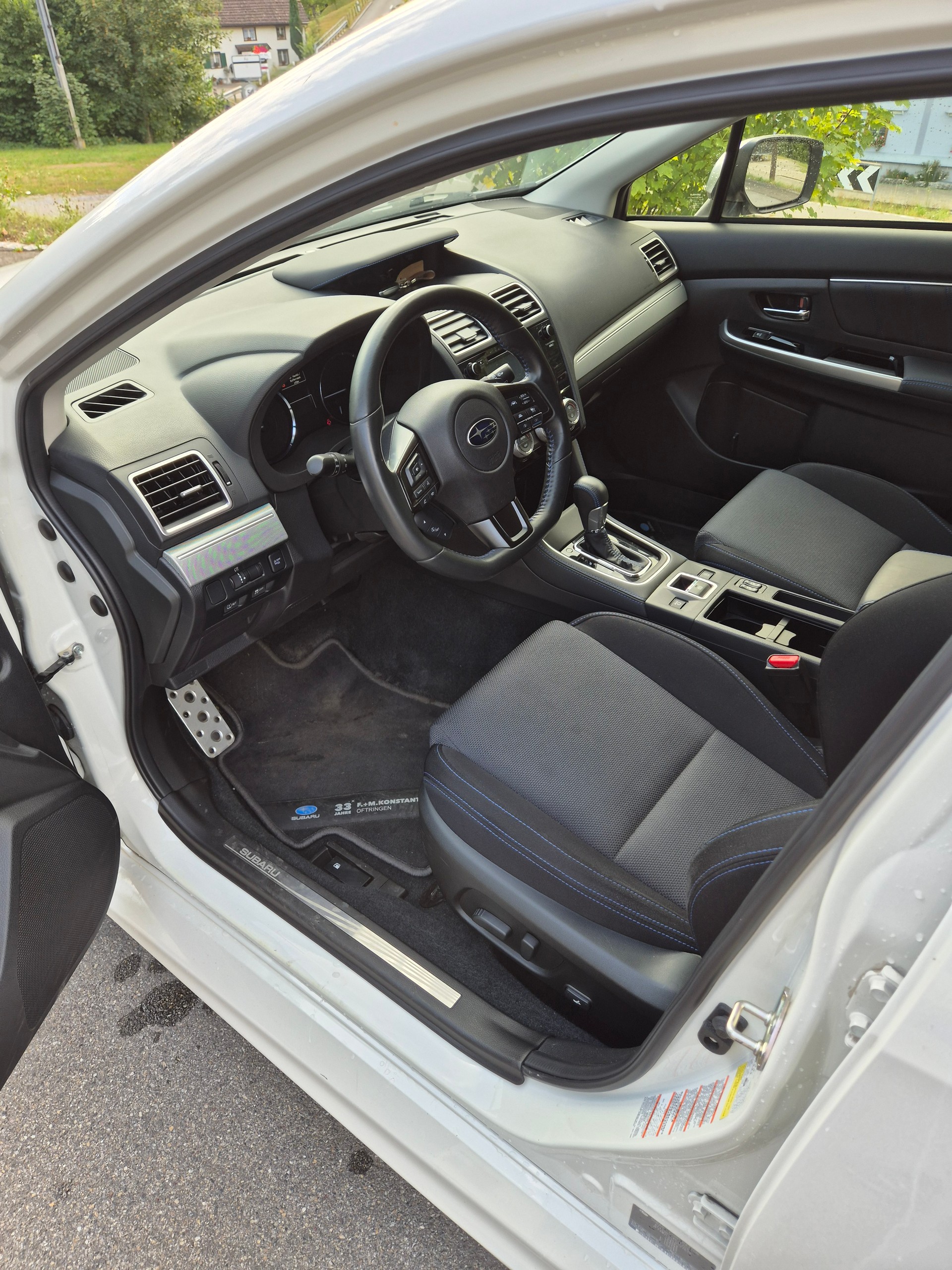 SUBARU Levorg 2.0i Swiss Plus AWD Lineartronic-image-5