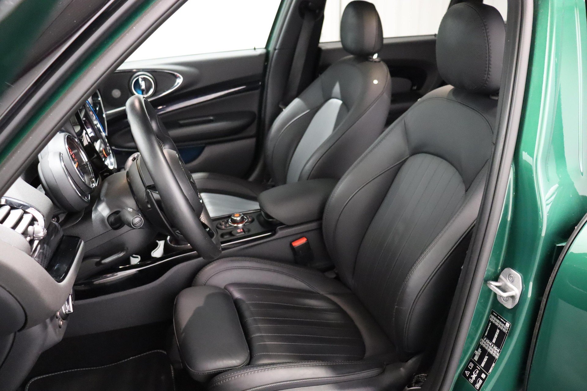 MINI Clubman F54 2.0i Cooper S SAG ALL4-image-8