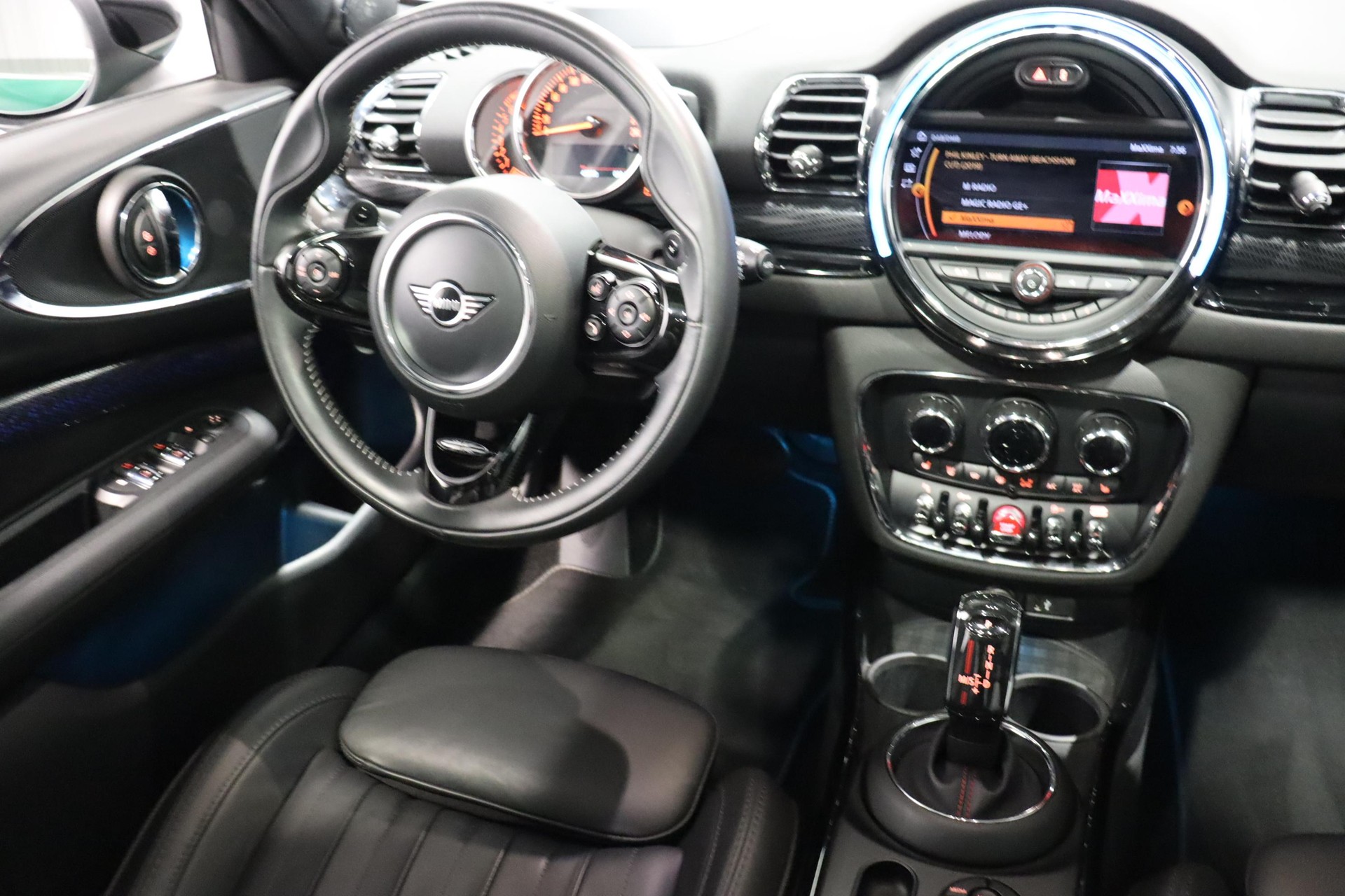 MINI Clubman F54 2.0i Cooper S SAG ALL4-image-7
