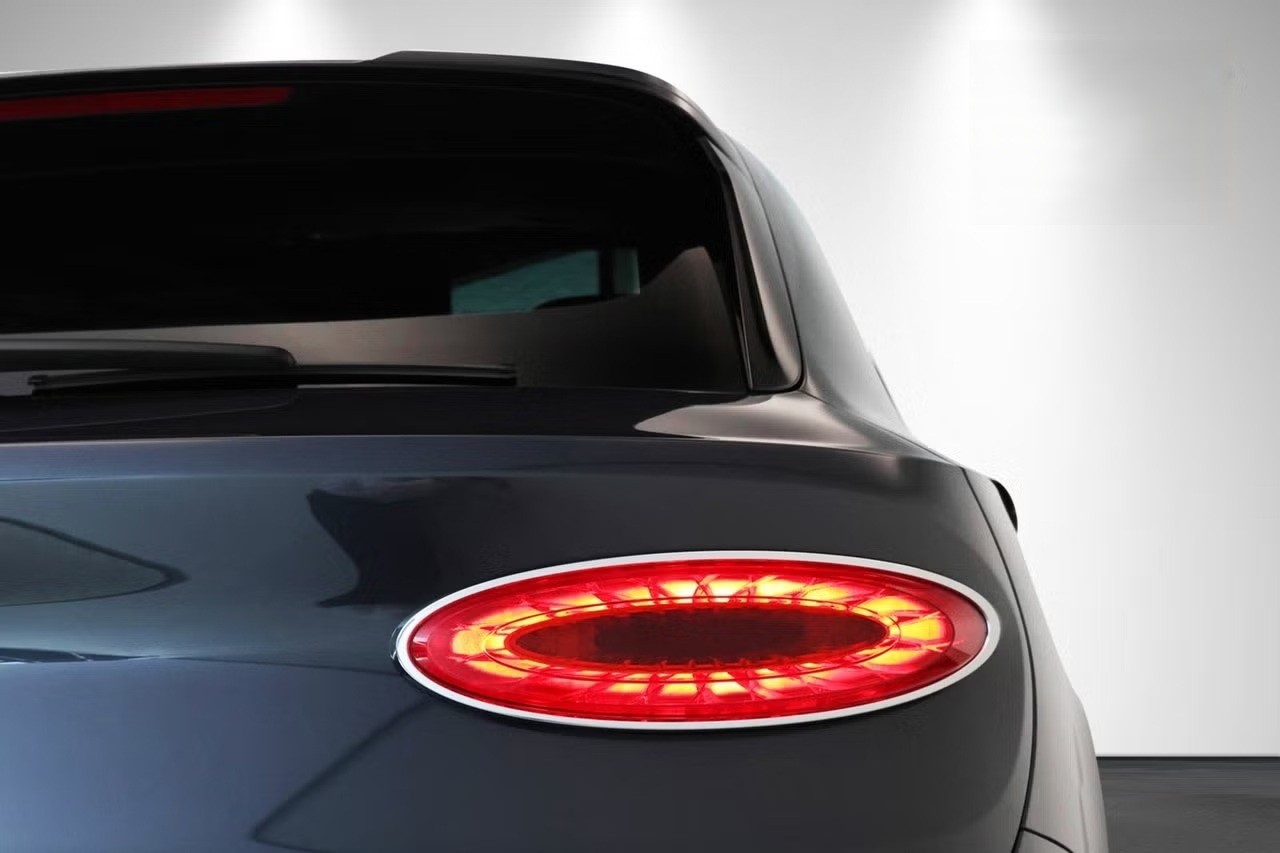 BENTLEY Bentayga Atelier V8-image-7