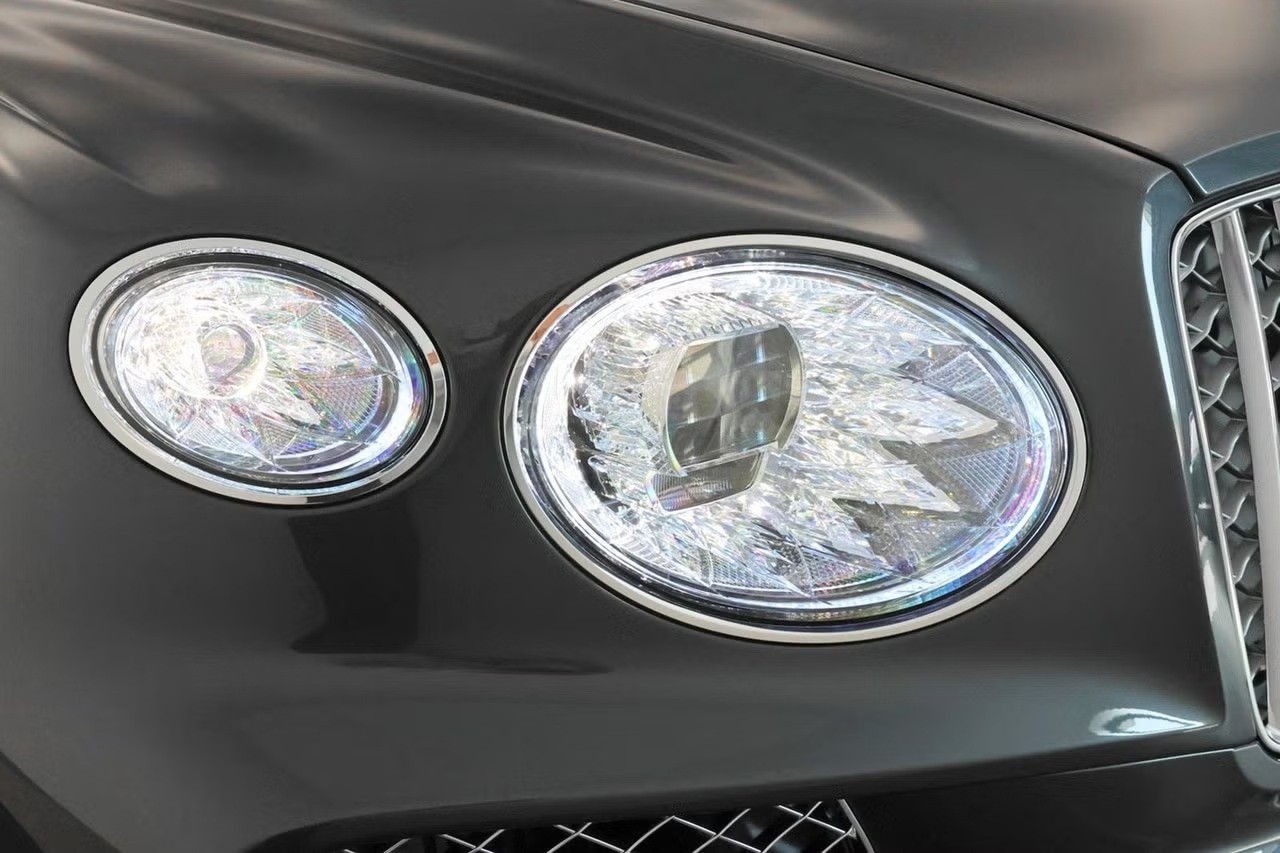 BENTLEY Bentayga Atelier V8-showroom-element-2