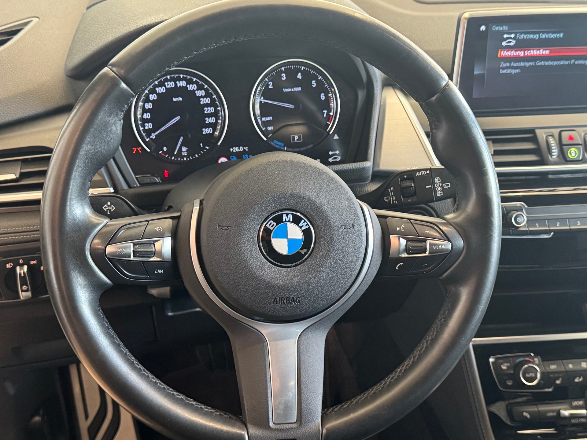 BMW 225xe iPerformance Active Tourer Steptronic M Sport-image-5