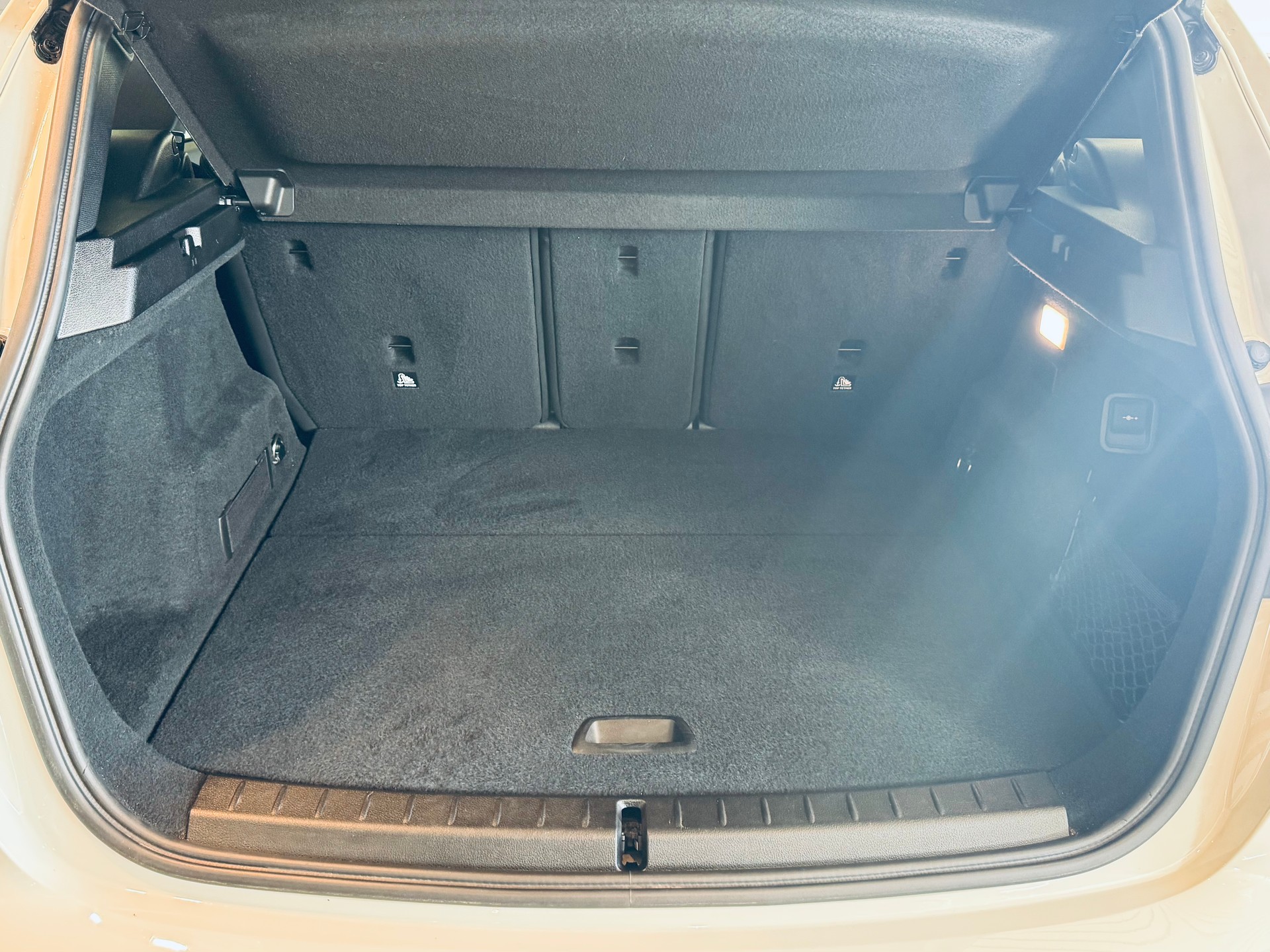BMW 225xe iPerformance Active Tourer Steptronic M Sport-image-10