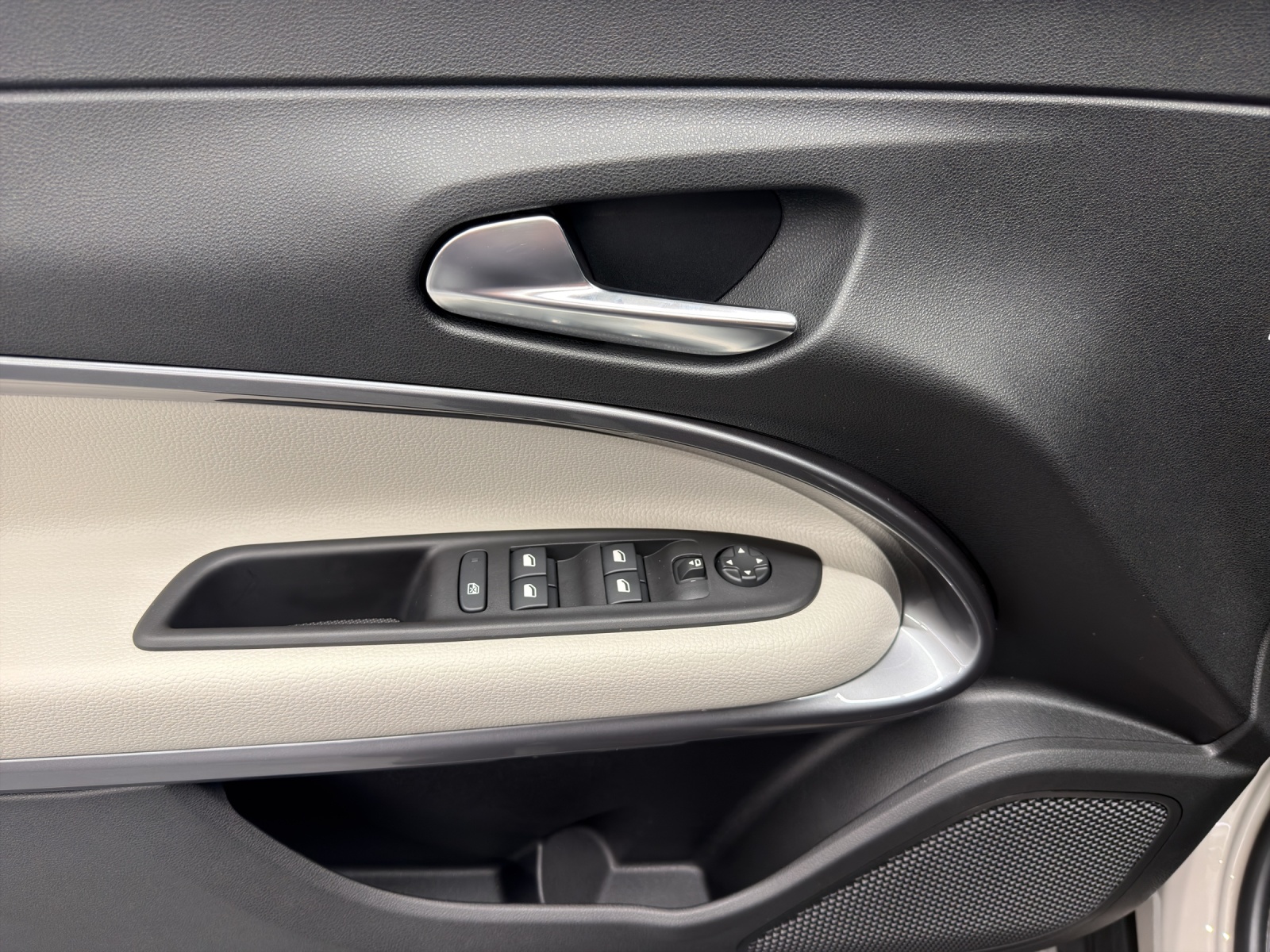 FIAT 600 1.2 Hybrid 145 La Prima-image-12