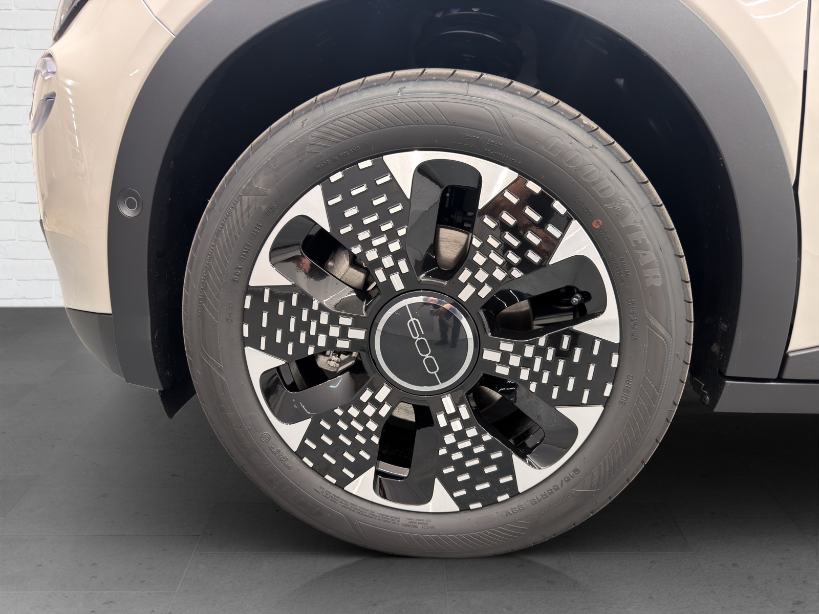 FIAT 600 1.2 Hybrid 145 La Prima-image-5