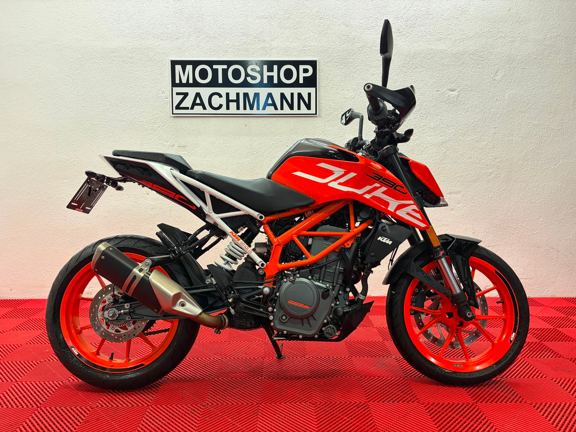 KTM 390 Duke