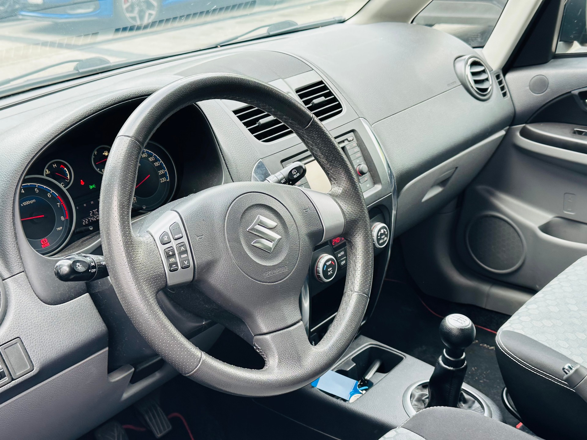 SUZUKI SX4 1.6 16V GL Top Sergio Cellano 4WD-image-8