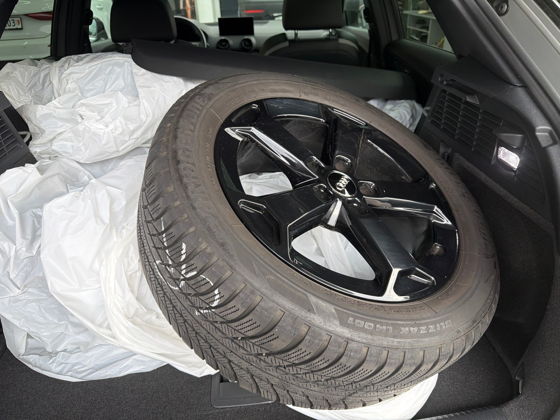 AUDI Q2 2.0 TFSI Edition#1quattro S-tronic-image-10