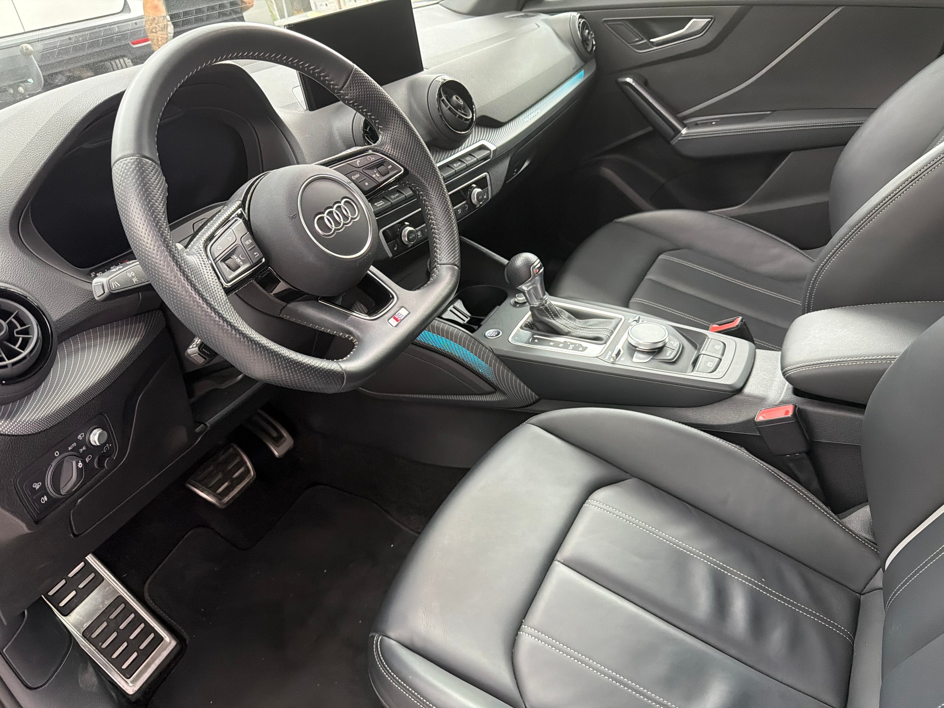 AUDI Q2 2.0 TFSI Edition#1quattro S-tronic-image-6