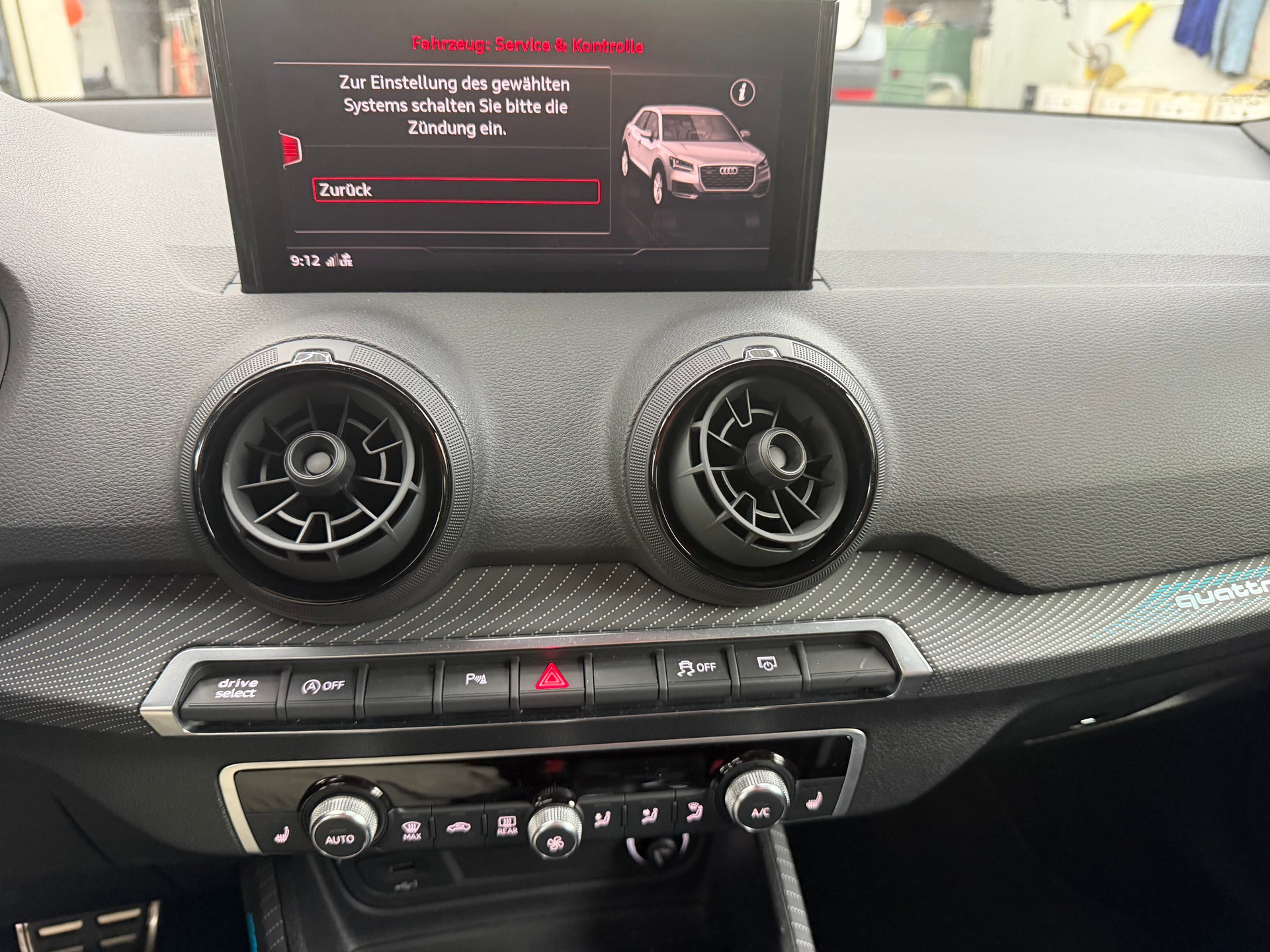 AUDI Q2 2.0 TFSI Edition#1quattro S-tronic-image-3