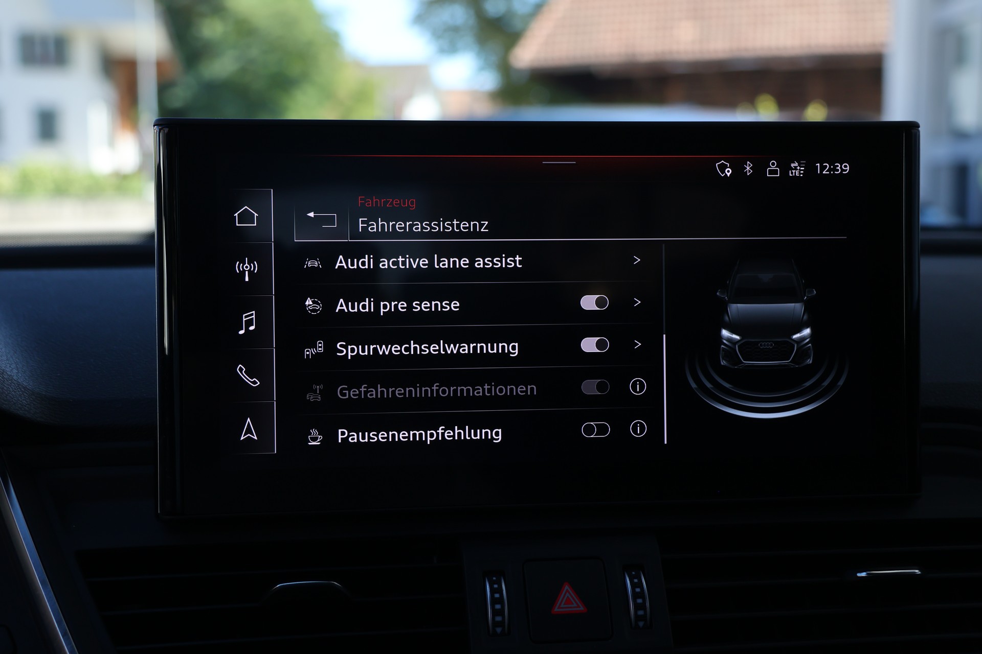 AUDI Q5 50 TFSI e PHEV S line quattro S-tronic (CH)-image-23