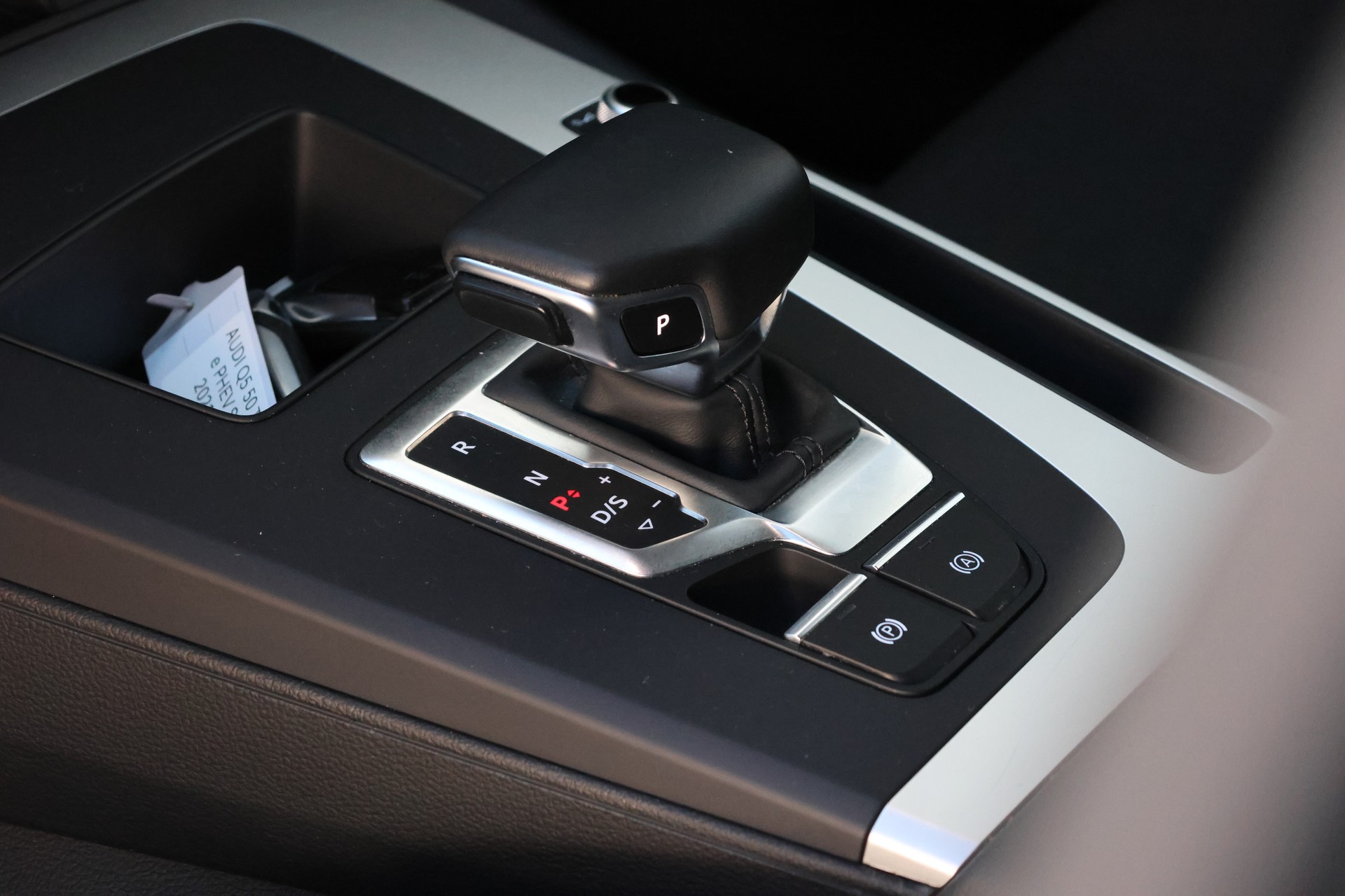 AUDI Q5 50 TFSI e PHEV S line quattro S-tronic (CH)-image-10