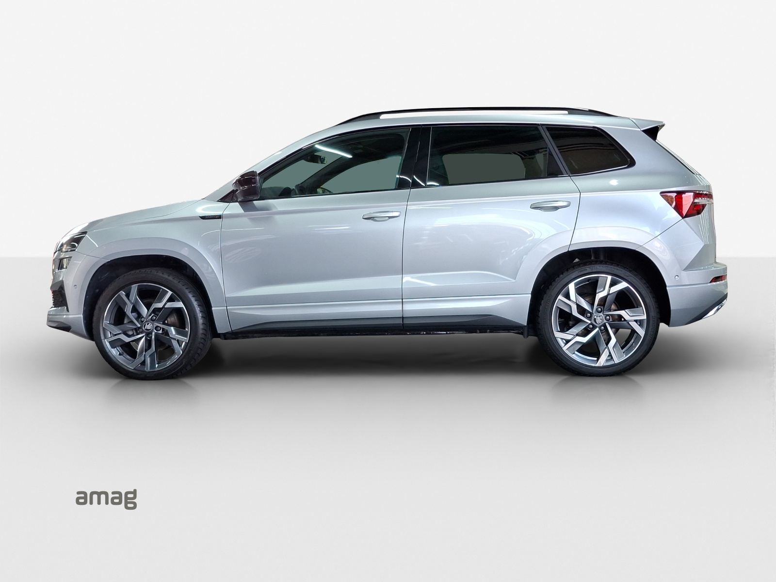 SKODA Karoq 2.0 TSI SportLine 4x4 DSG-image-1