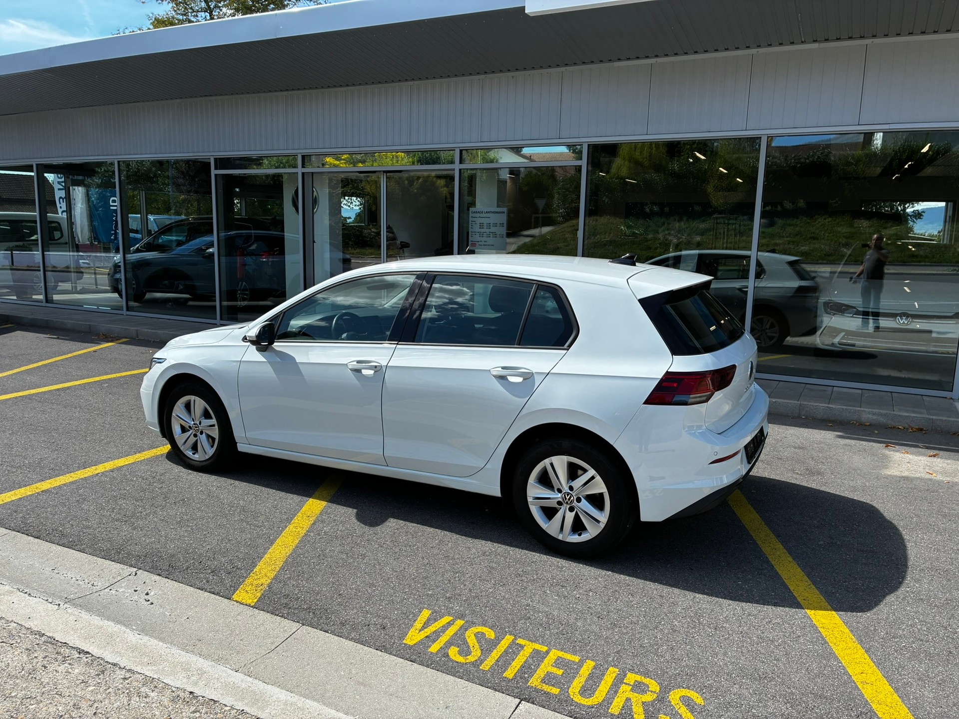 VW Golf 1.0 eTSI mHEV ACTLife DSG-image-5